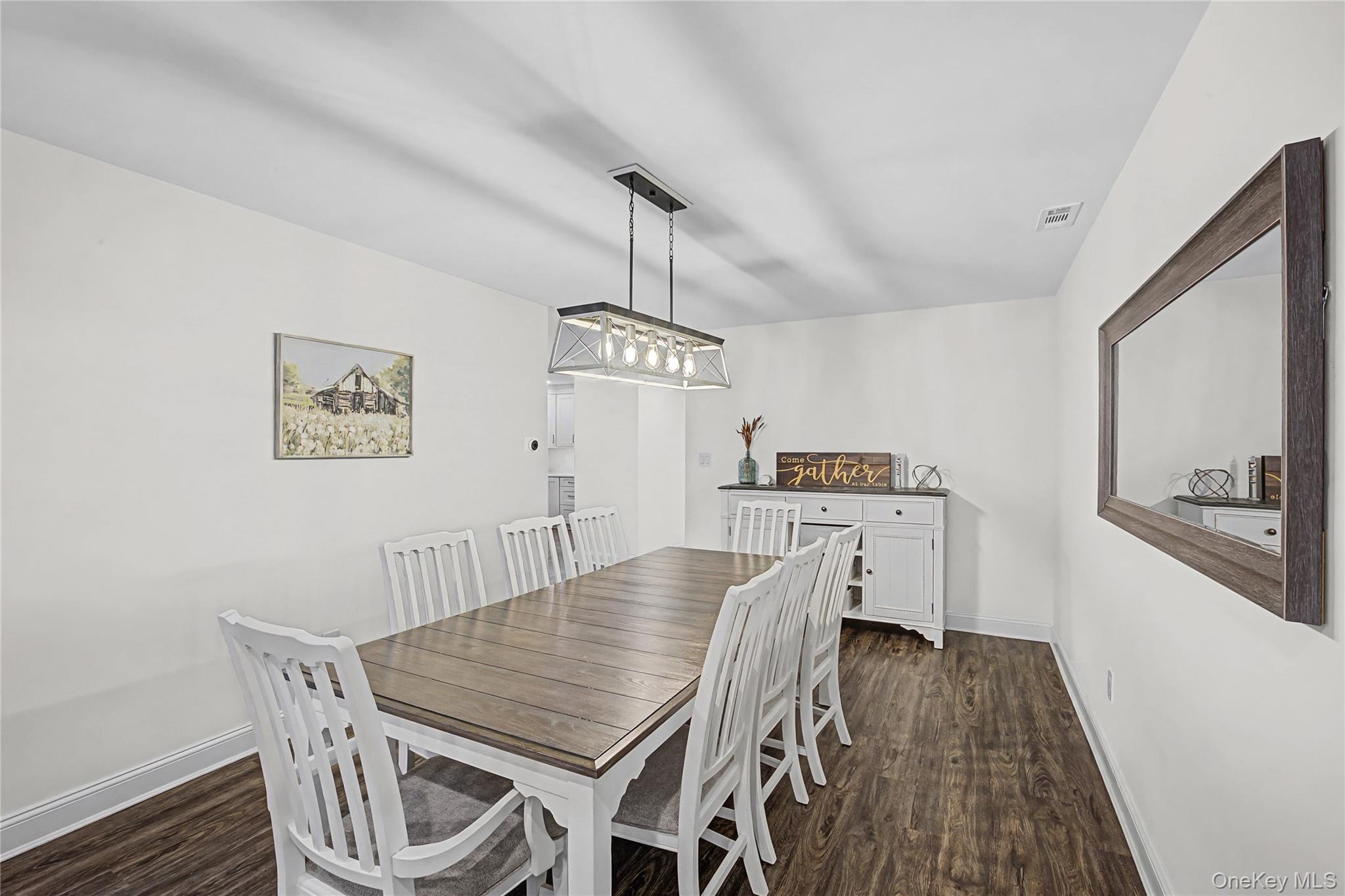 #19 photo, 168 Gothic Circle, Manorville , NY 11949