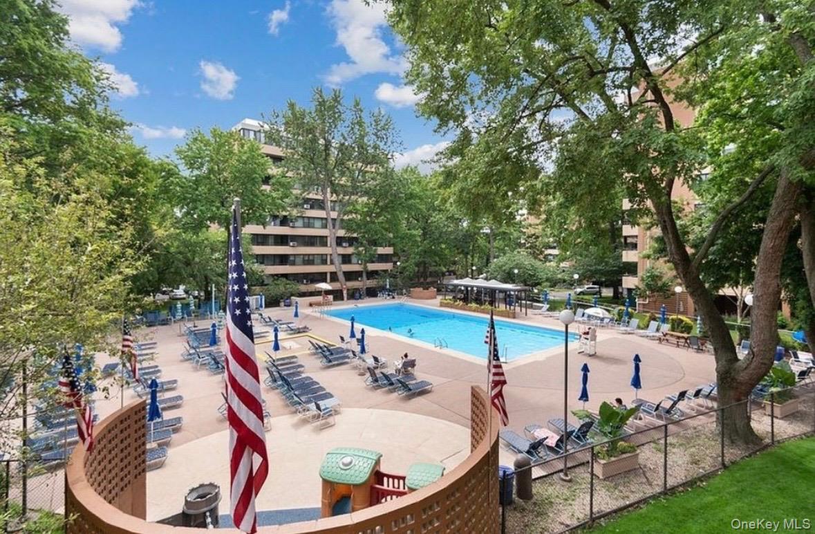 #12 photo, 10-24 166th Street, Beechhurst , NY 11357