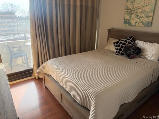 #4 photo, 10-24 166th Street, Beechhurst , NY 11357