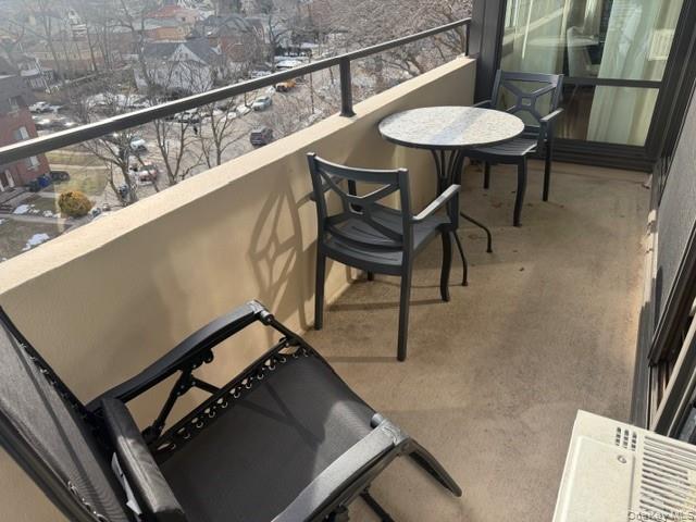 #7 photo, 10-24 166th Street, Beechhurst , NY 11357