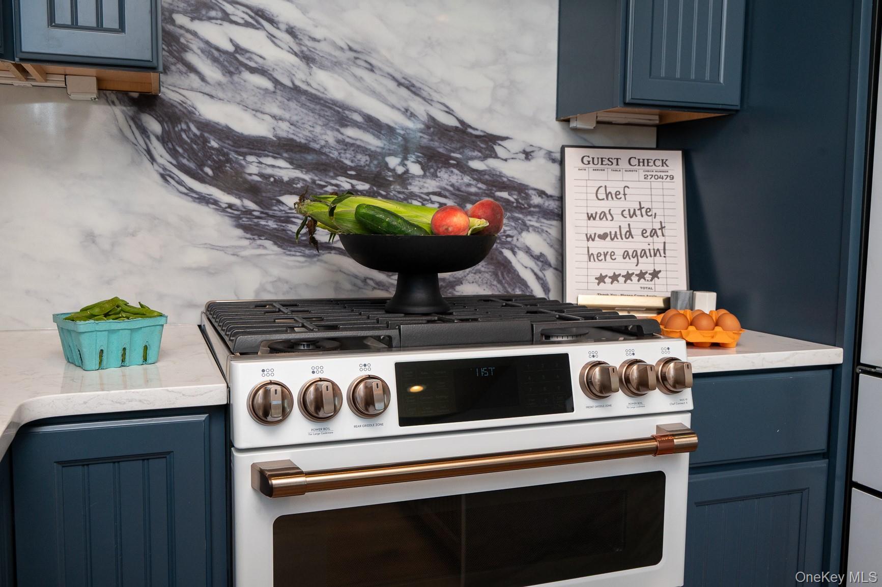 #8 photo, 70 Arshamomaque Avenue, 롱 아일랜드 Southold , NY 11971