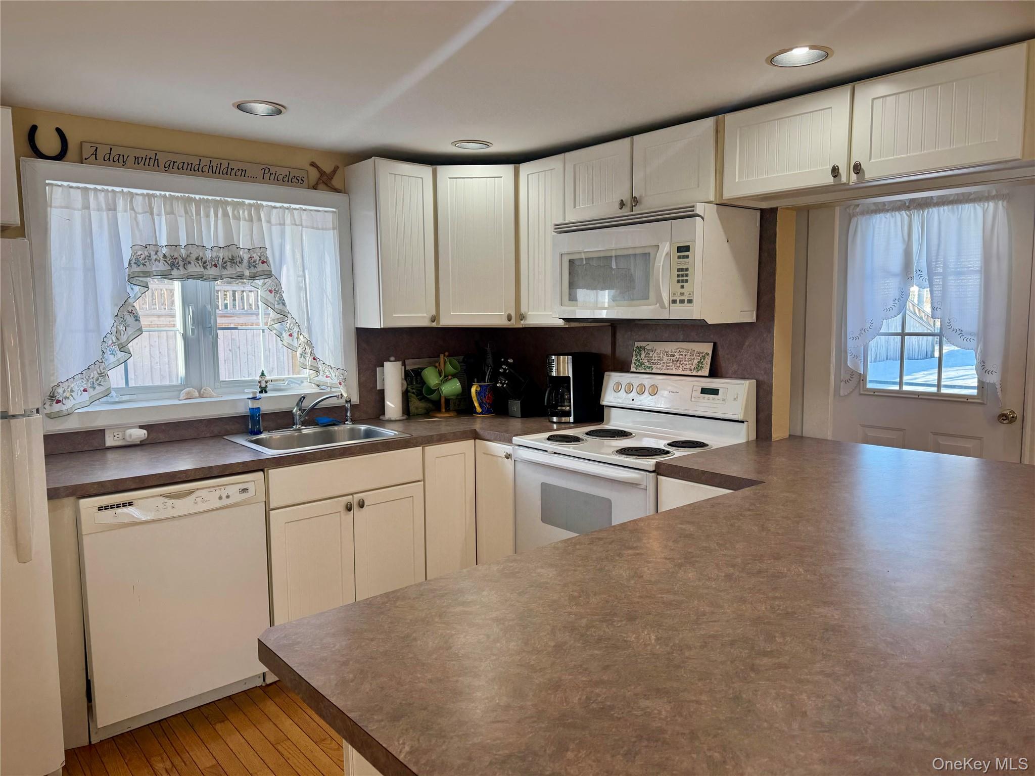 #2 photo, 1070 Town Harbor Lane, Southold , NY 11971