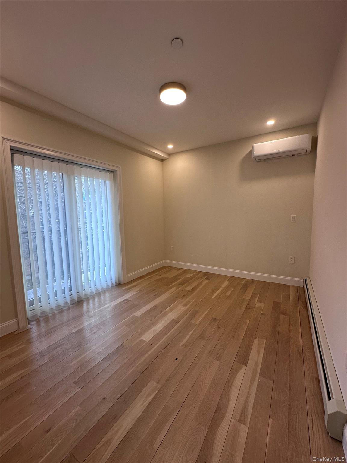 #1 photo, 6467 185th Street, Fresh Meadows , NY 11365