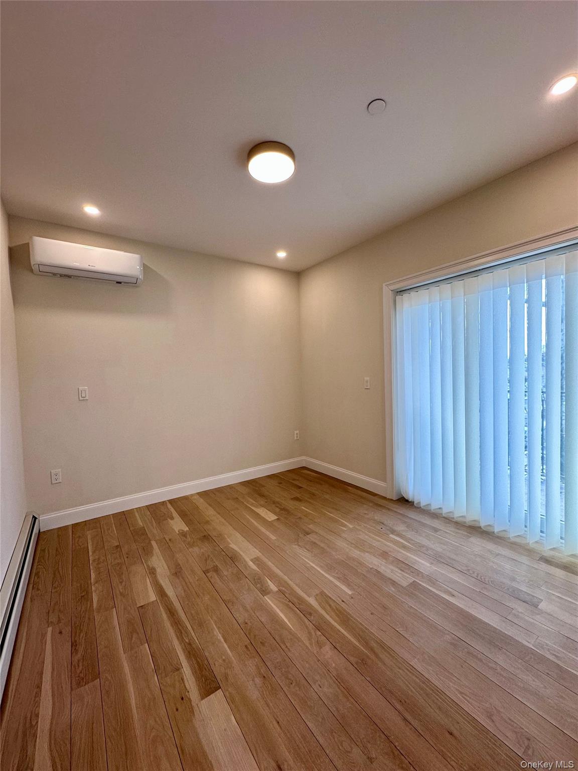 #2 photo, 6467 185th Street, Fresh Meadows , NY 11365