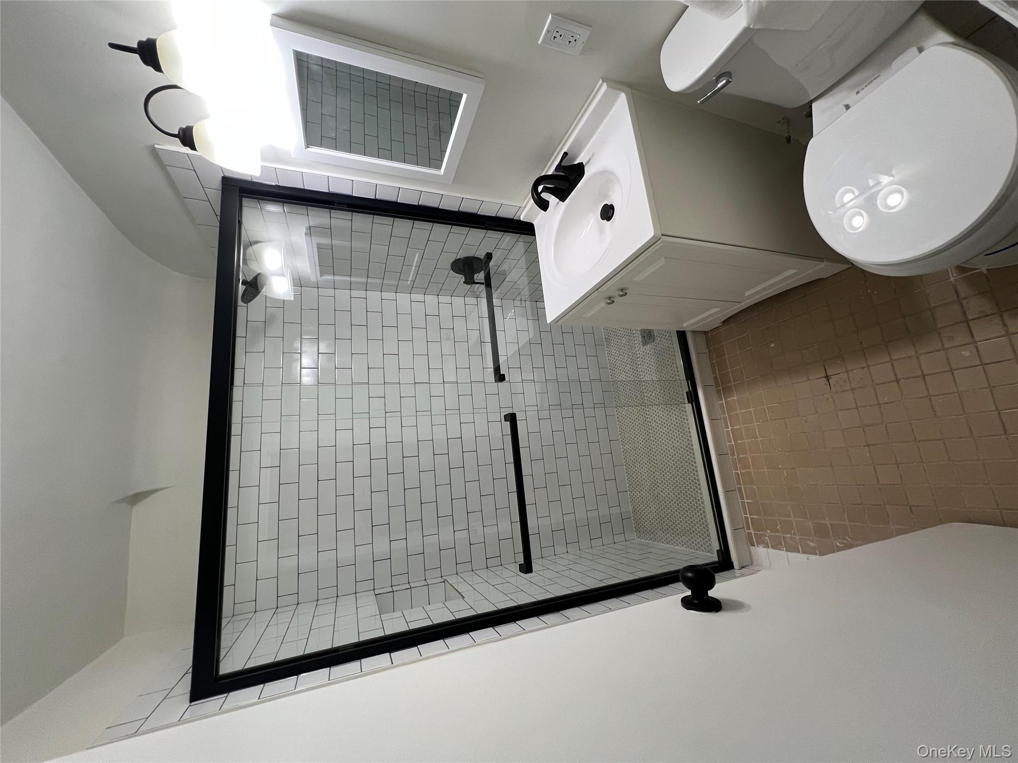 #6 photo, 51-23 Junction Boulevard, Elmhurst , NY 11373