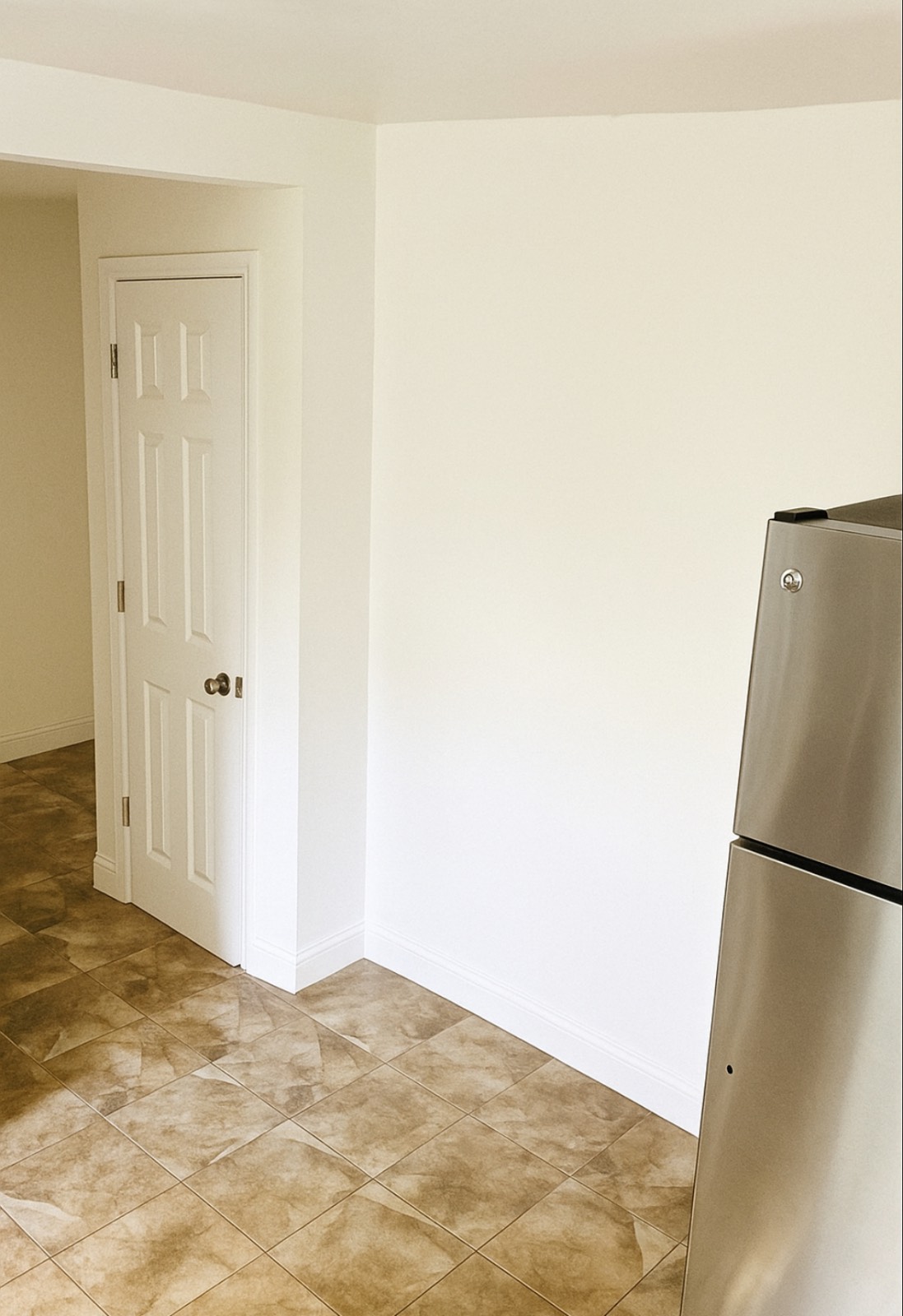 #5 photo, 4 St James St, #1J, Kingston NY , NY 12401