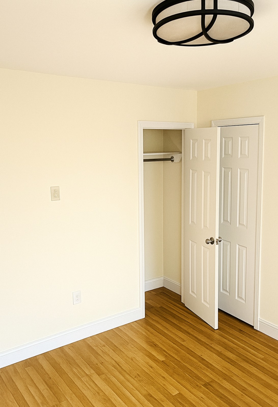 #8 photo, 4 St James St, #1J, Kingston NY , NY 12401