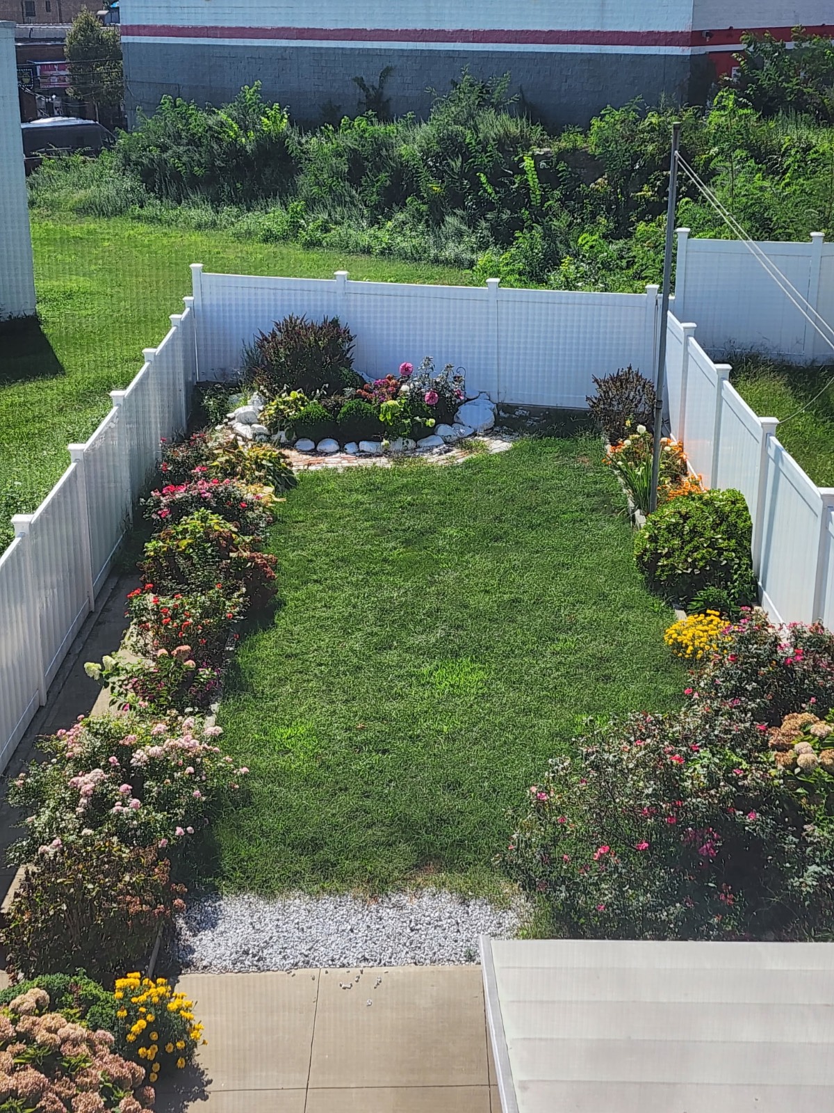 #11 photo, 3327 Pearsall Ave, הברונקס Bronx , NY 10469