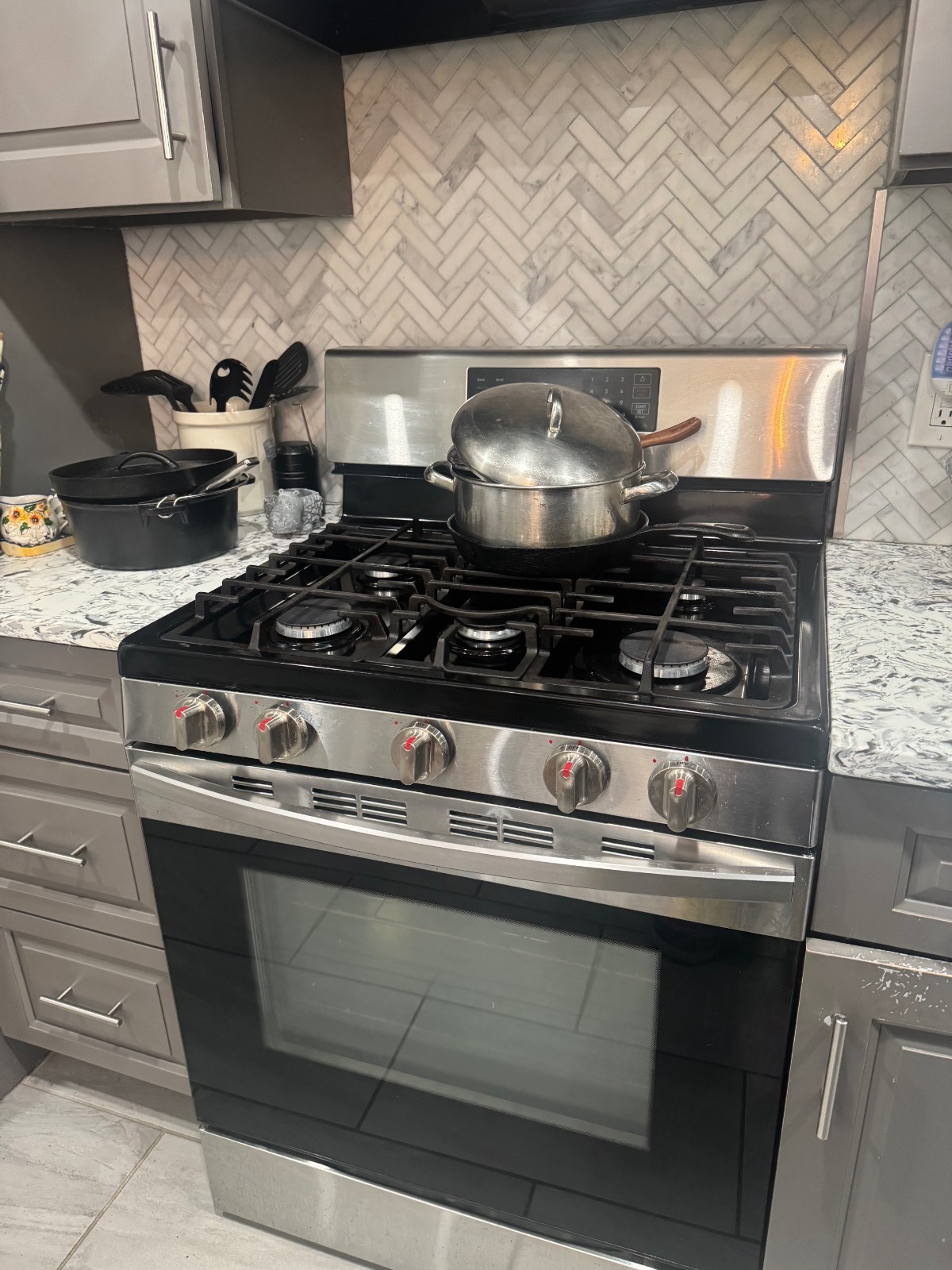 #2 photo, 3327 Pearsall Ave, הברונקס Bronx , NY 10469