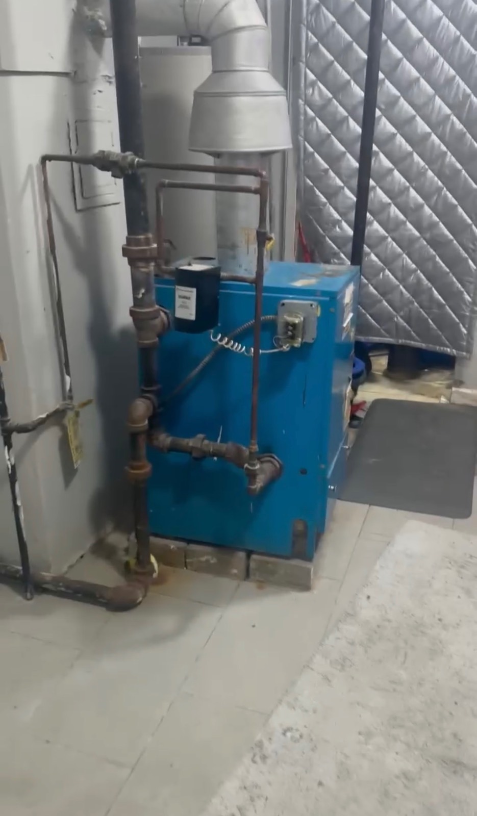 #7 photo, 3327 Pearsall Ave, הברונקס Bronx , NY 10469