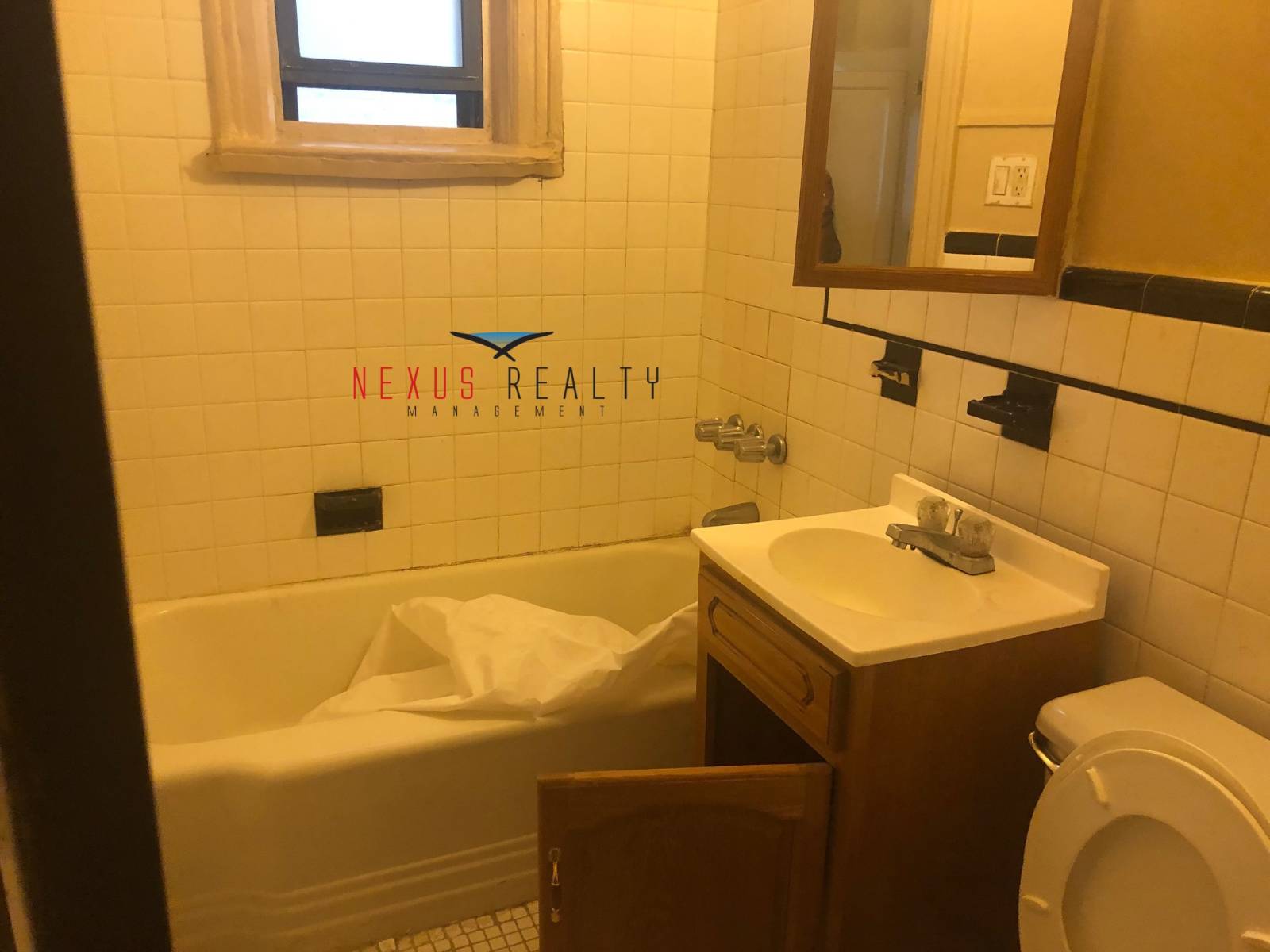 #7 photo, 33rd street & 23rd Avenue, Astoria , NY 11105