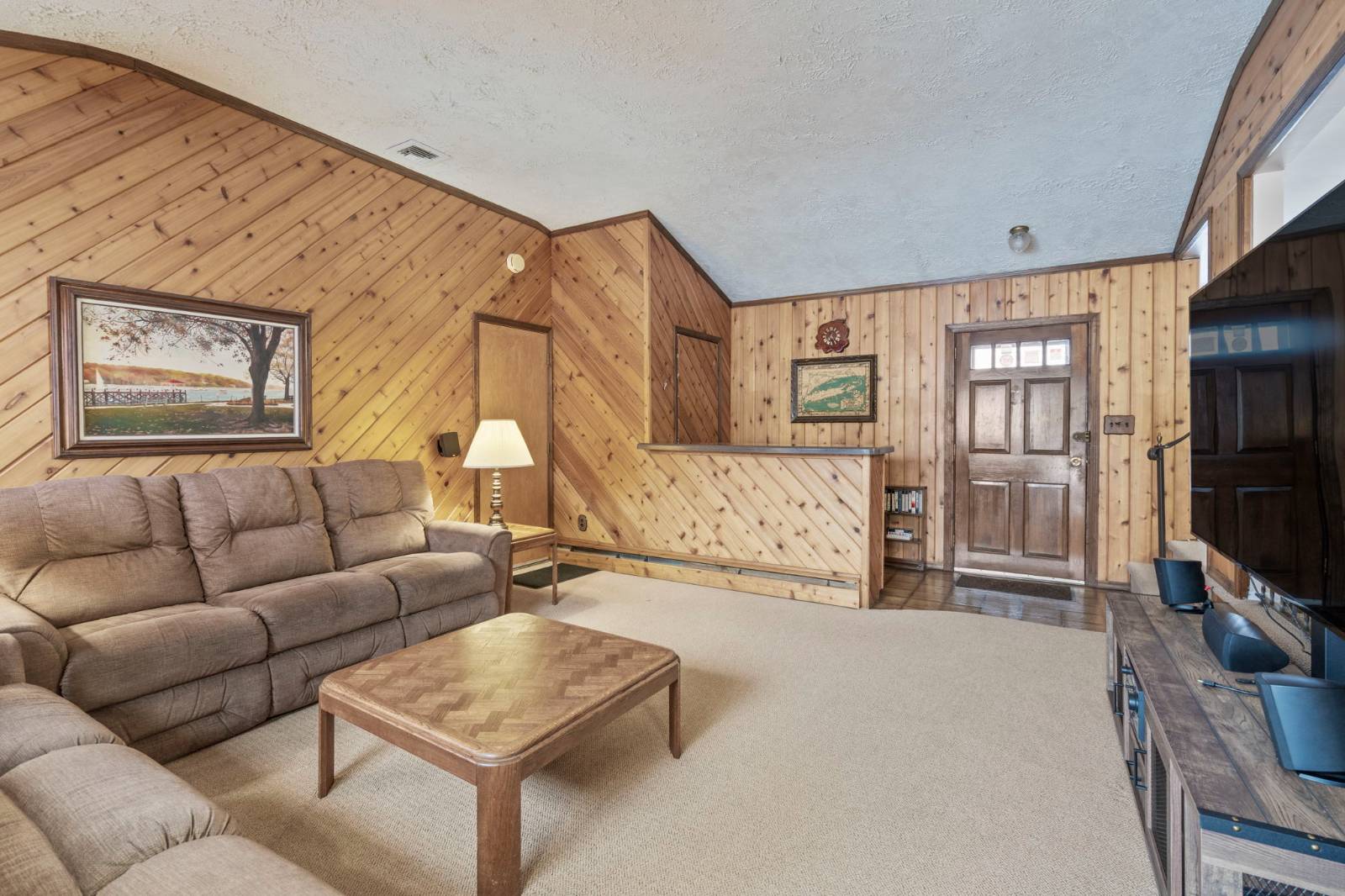 #11 photo, 15 Thadford St, East Northport , NY 11731