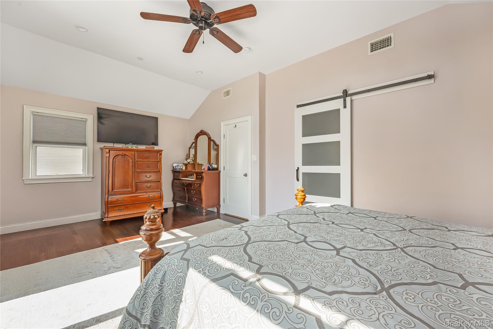 #14 photo, 24 North Boulevard, नासाउ काउंटी East Rockaway , NY 11518