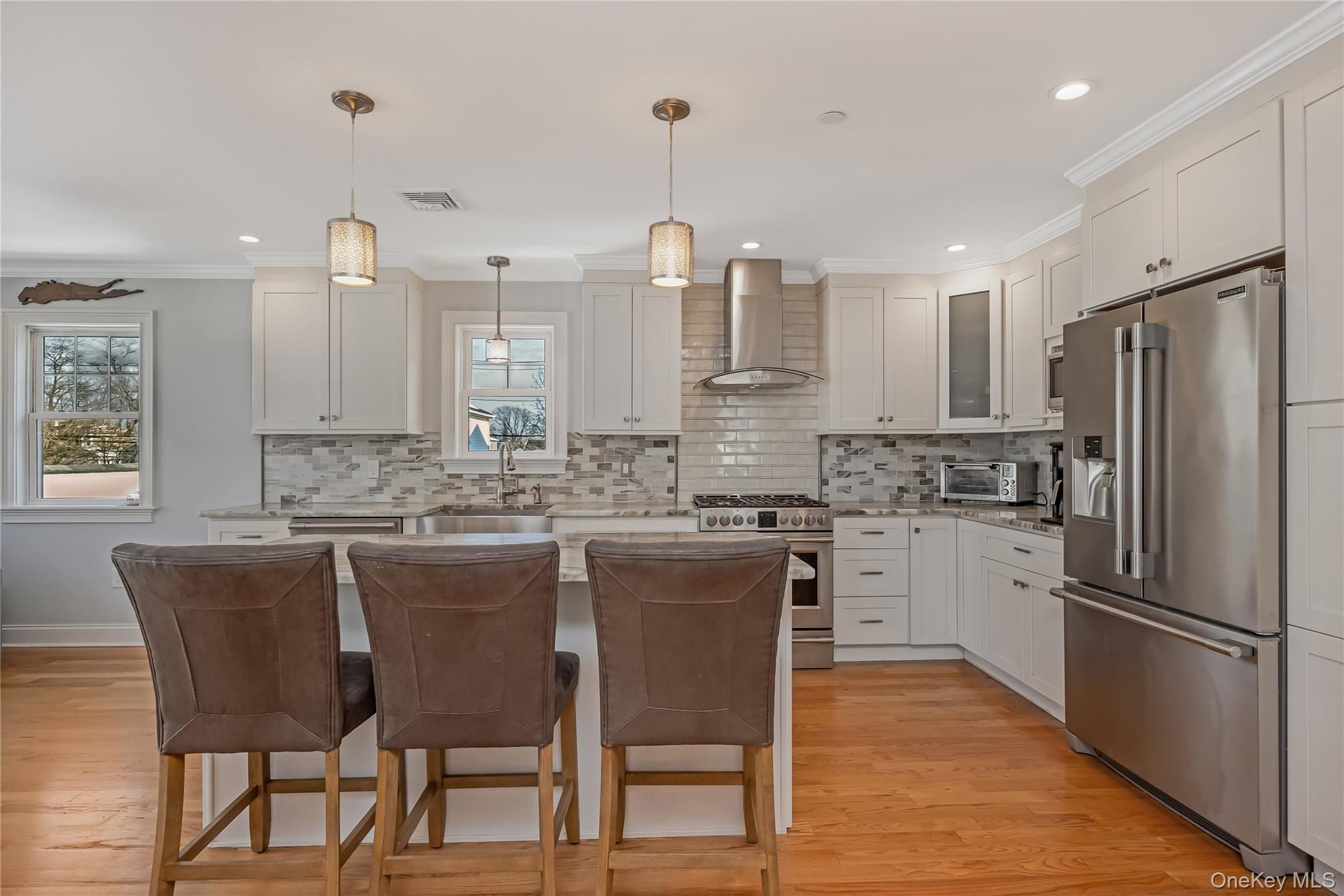 #2 photo, 24 North Boulevard, नासाउ काउंटी East Rockaway , NY 11518