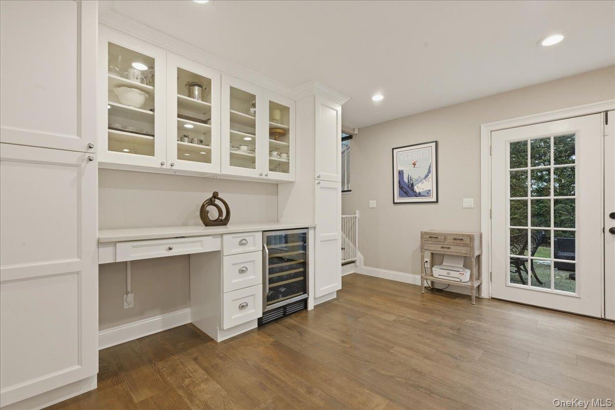 #12 photo, 3311 Hewlett Avenue, Merrick , NY 11566