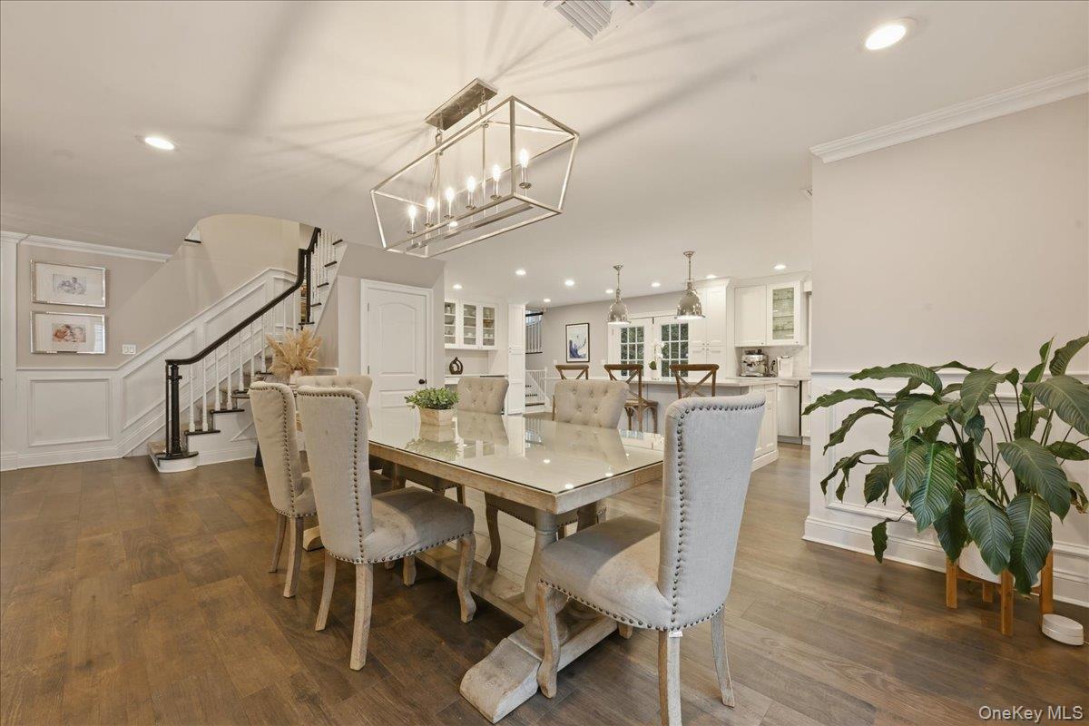 #4 photo, 3311 Hewlett Avenue, Merrick , NY 11566