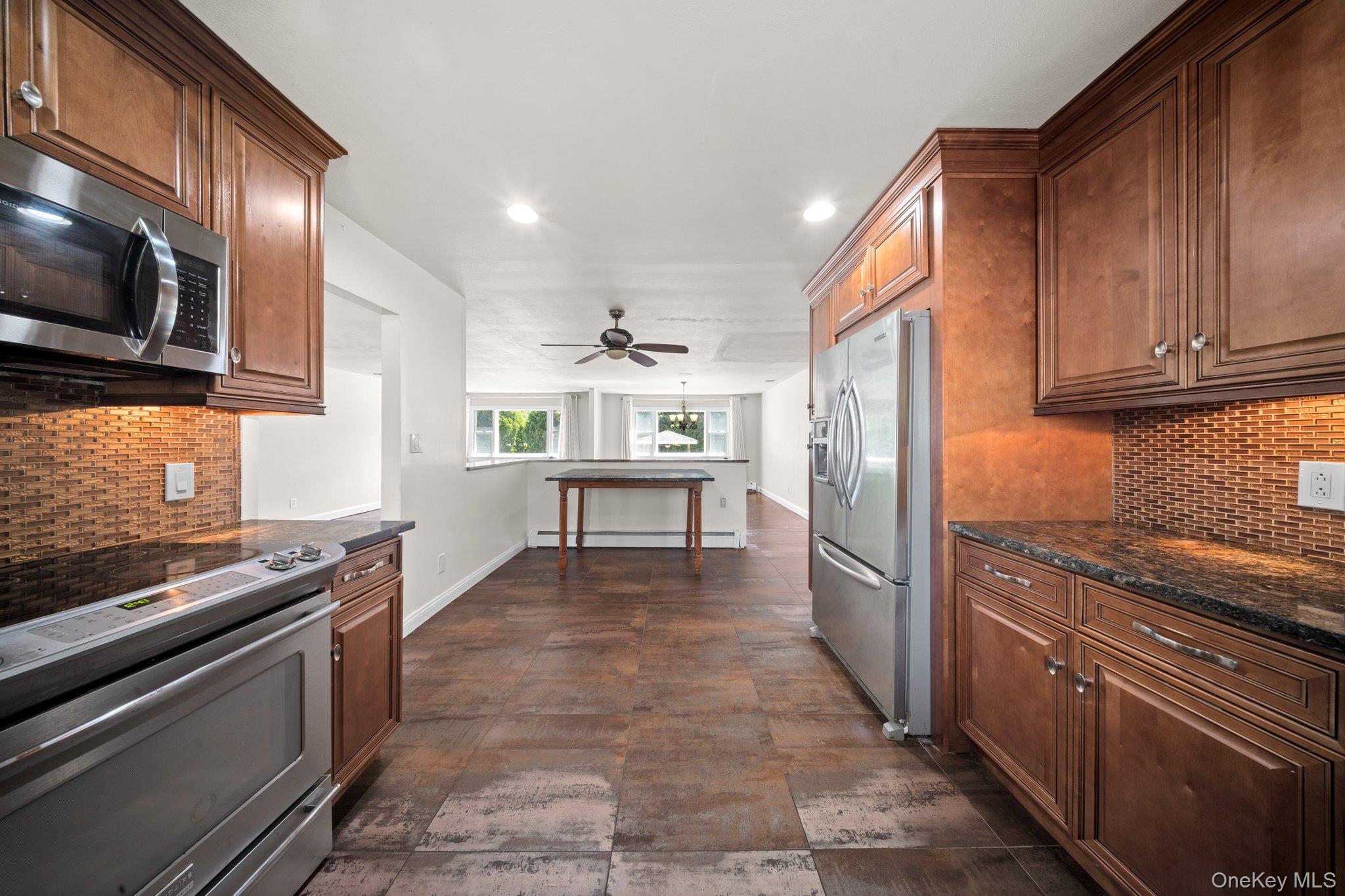 #13 photo, Lake Grove, 东长岛 Lake Grove , NY 11755