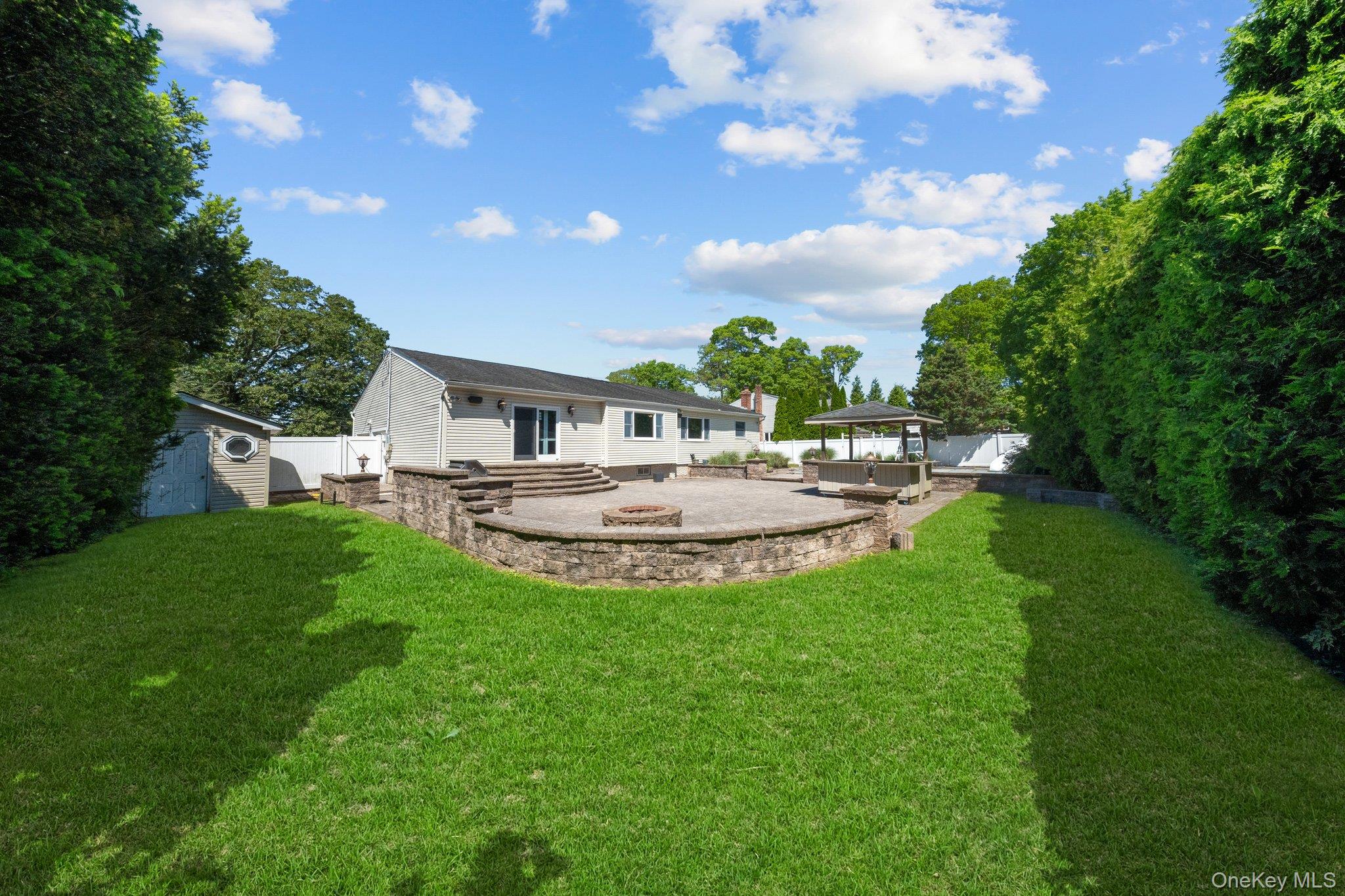 #6 photo, Lake Grove, 东长岛 Lake Grove , NY 11755