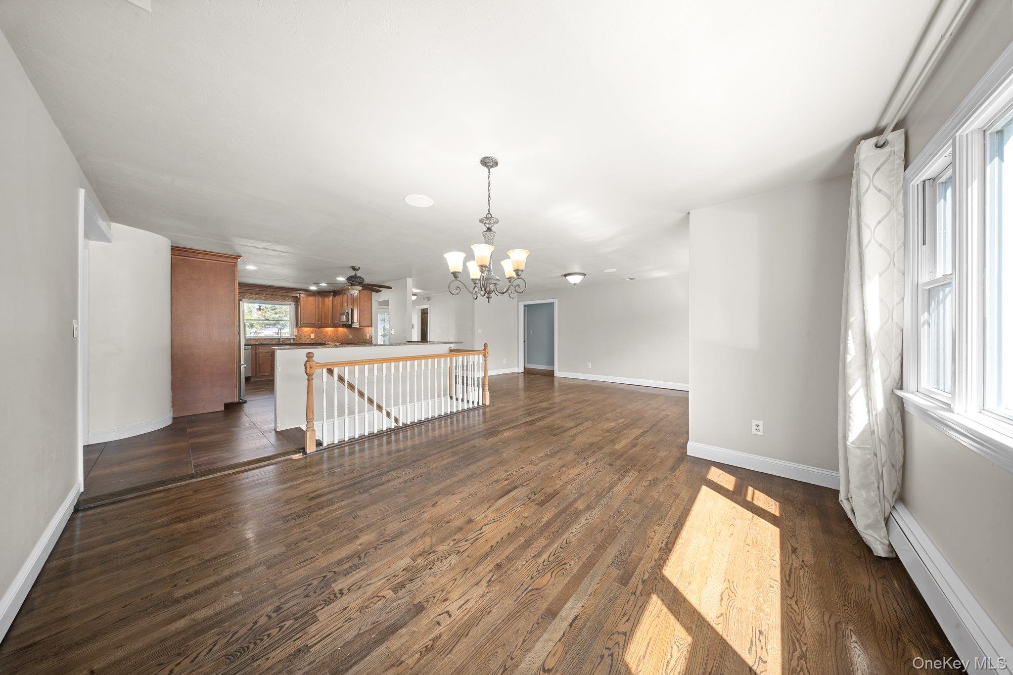 #9 photo, Lake Grove, 东长岛 Lake Grove , NY 11755