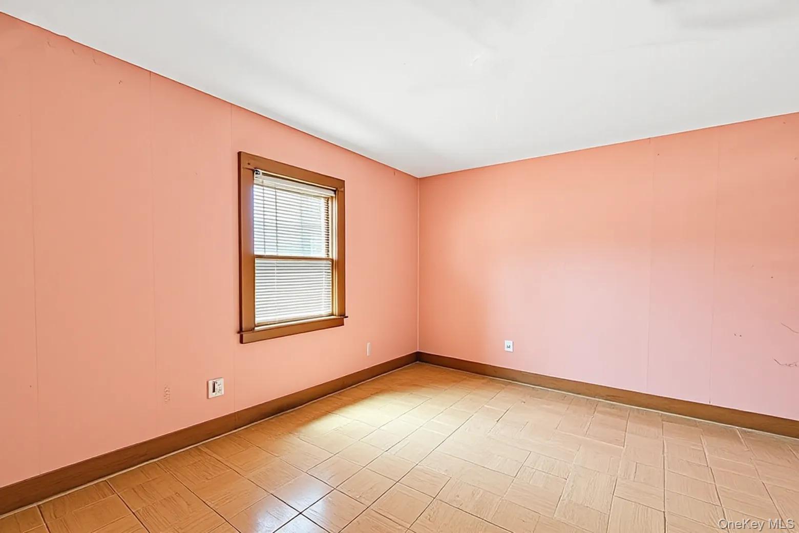 #12 photo, 3259 Union Boulevard, East Islip , NY 11730