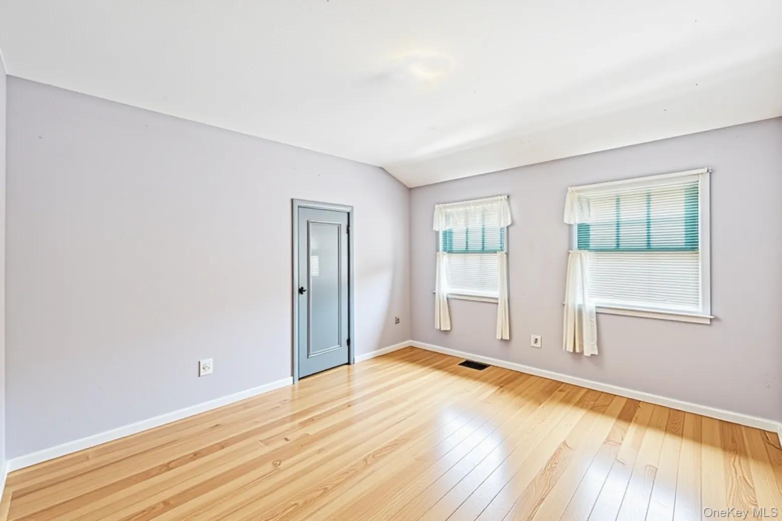 #13 photo, 3259 Union Boulevard, East Islip , NY 11730