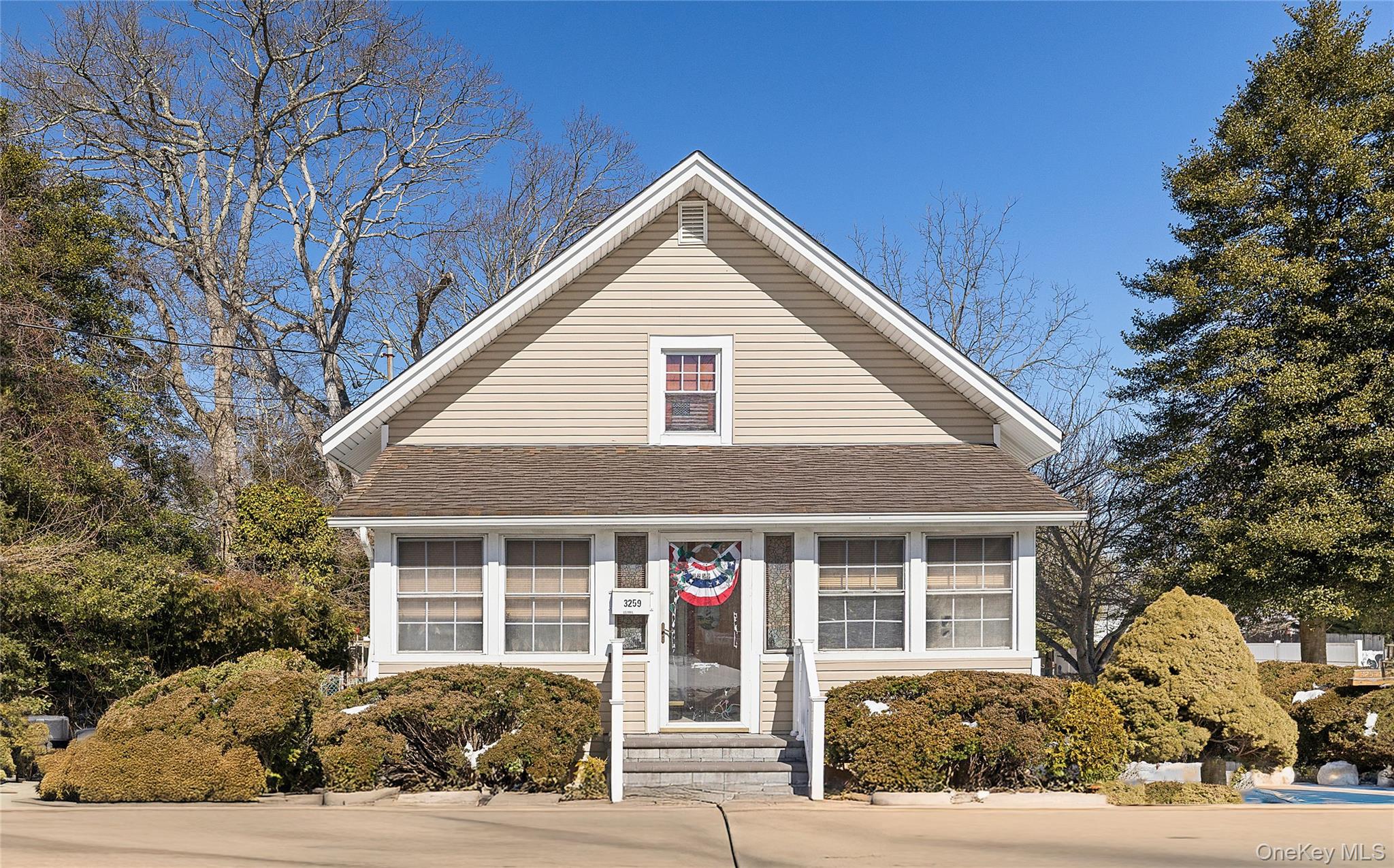 #2 photo, 3259 Union Boulevard, East Islip , NY 11730