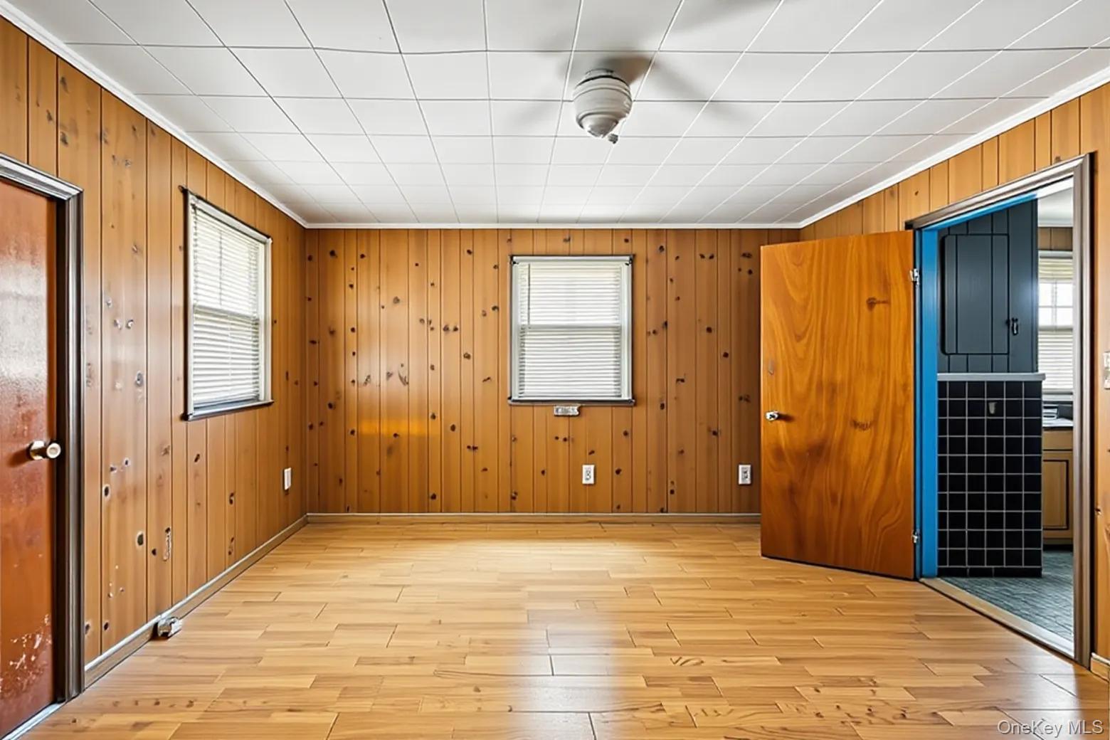 #8 photo, 3259 Union Boulevard, East Islip , NY 11730