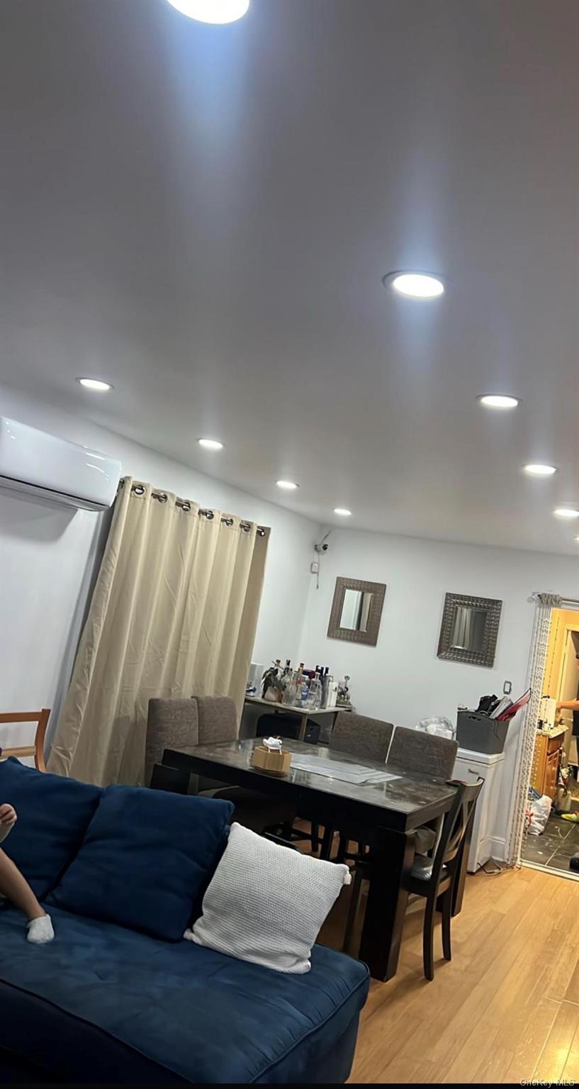 #6 photo, 13407 120th Avenue, Куинс ‖ South Ozone Park , NY 11420