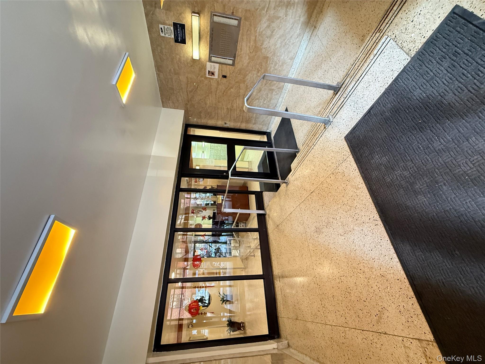 #1 photo, 13705 Franklin Avenue, קווינס Flushing , NY 11355