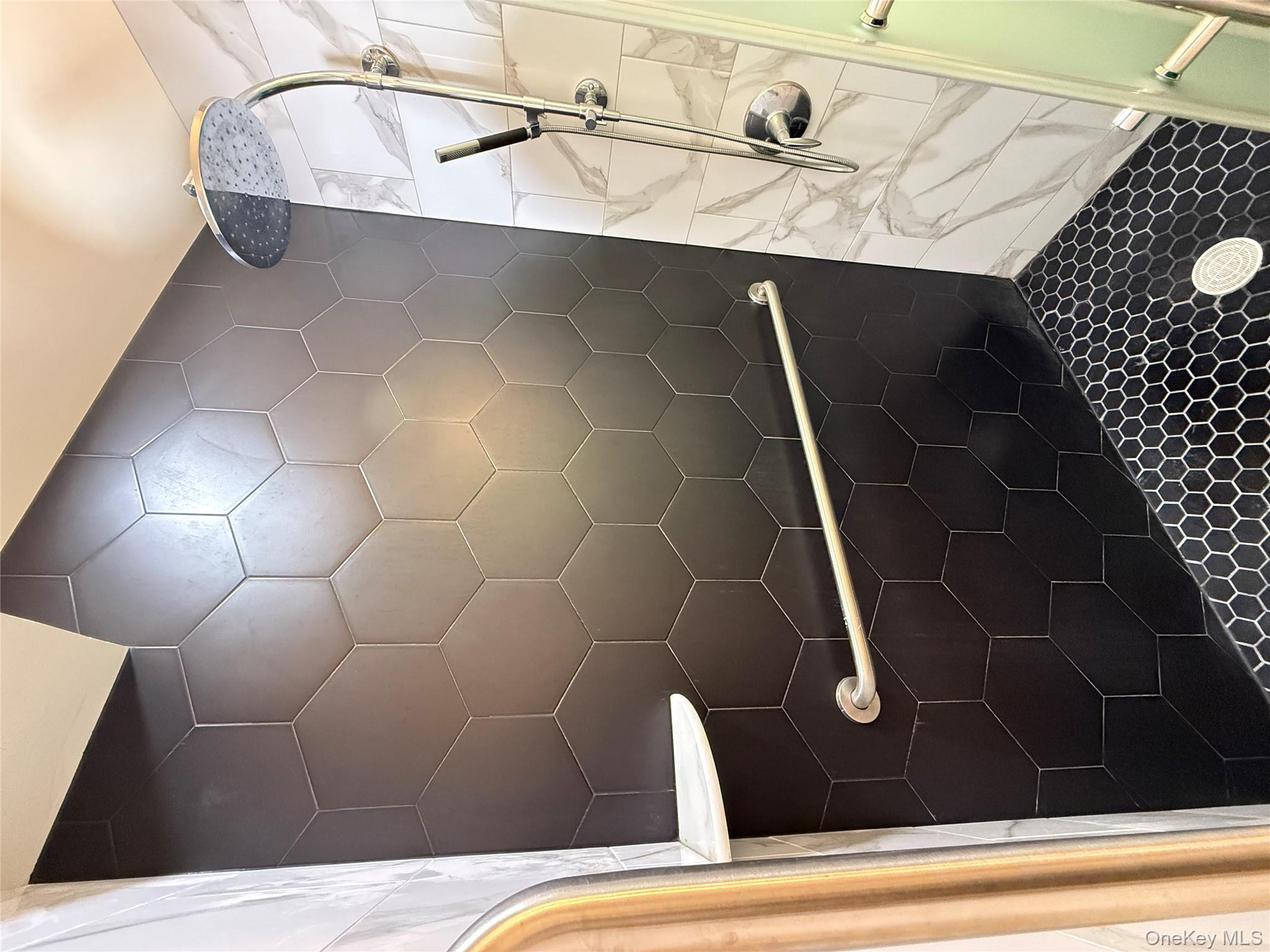 #16 photo, 13705 Franklin Avenue, קווינס Flushing , NY 11355