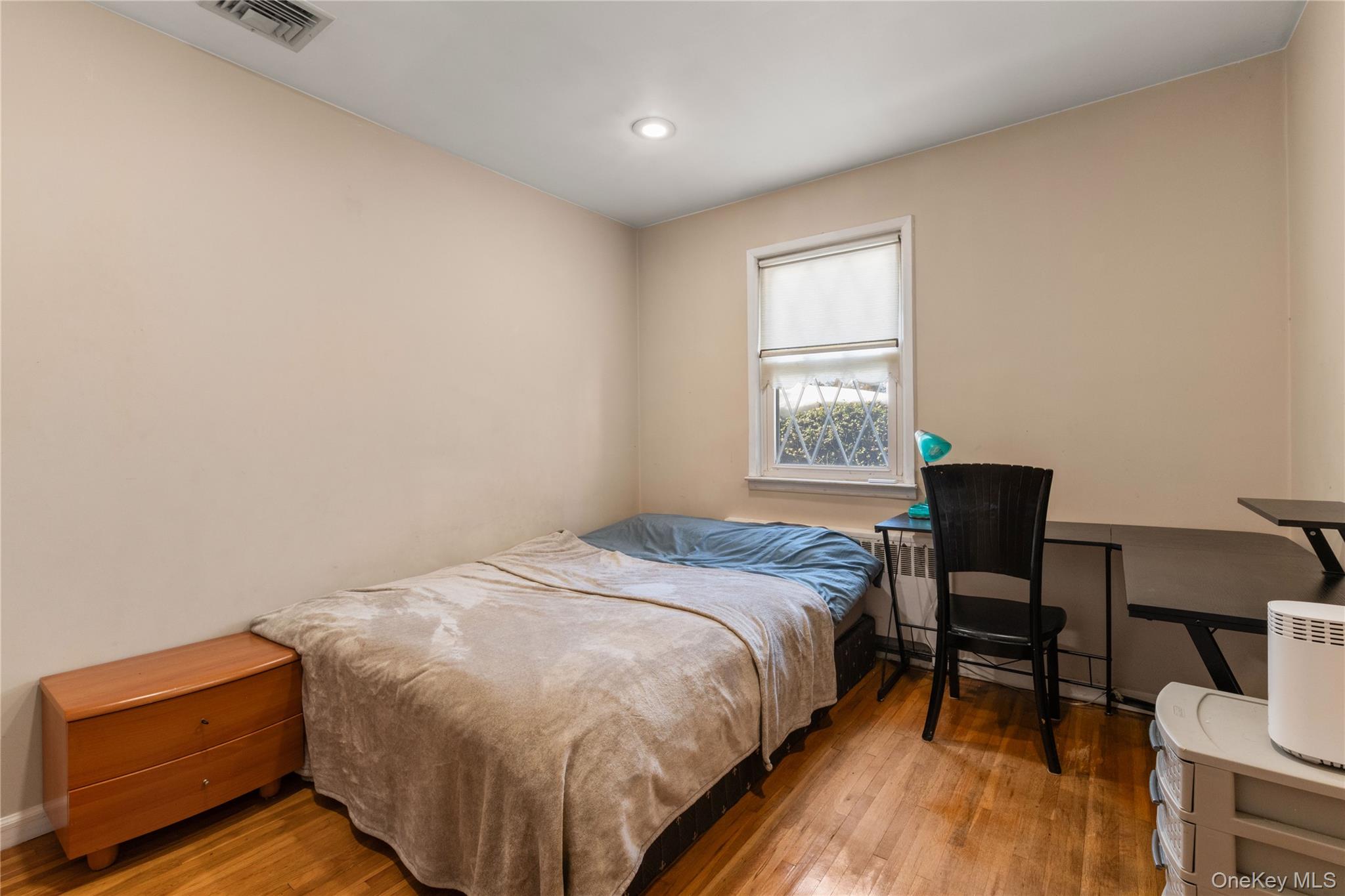 #18 photo, 851 Hemlock Street, नासाउ काउंटी Franklin Square , NY 11010