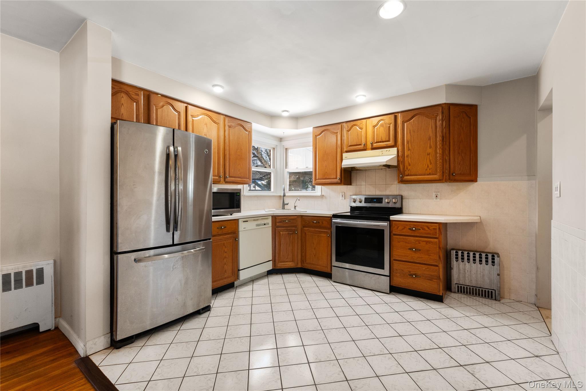 #8 photo, 851 Hemlock Street, नासाउ काउंटी Franklin Square , NY 11010