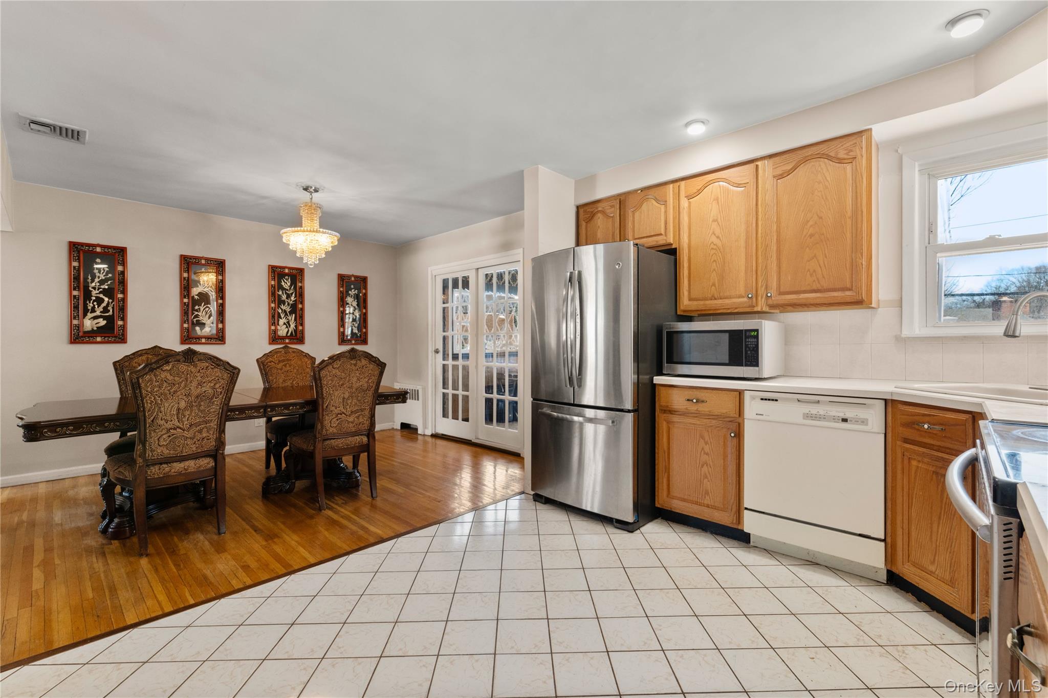 #9 photo, 851 Hemlock Street, नासाउ काउंटी Franklin Square , NY 11010