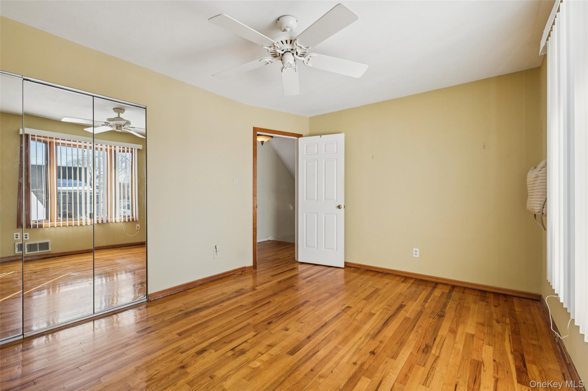 #13 photo, 33 Fairlawn Lane, מחוז סאפוק Centereach , NY 11720