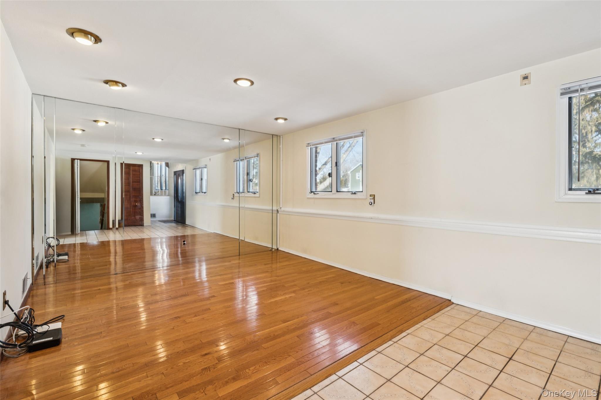 #17 photo, 33 Fairlawn Lane, מחוז סאפוק Centereach , NY 11720