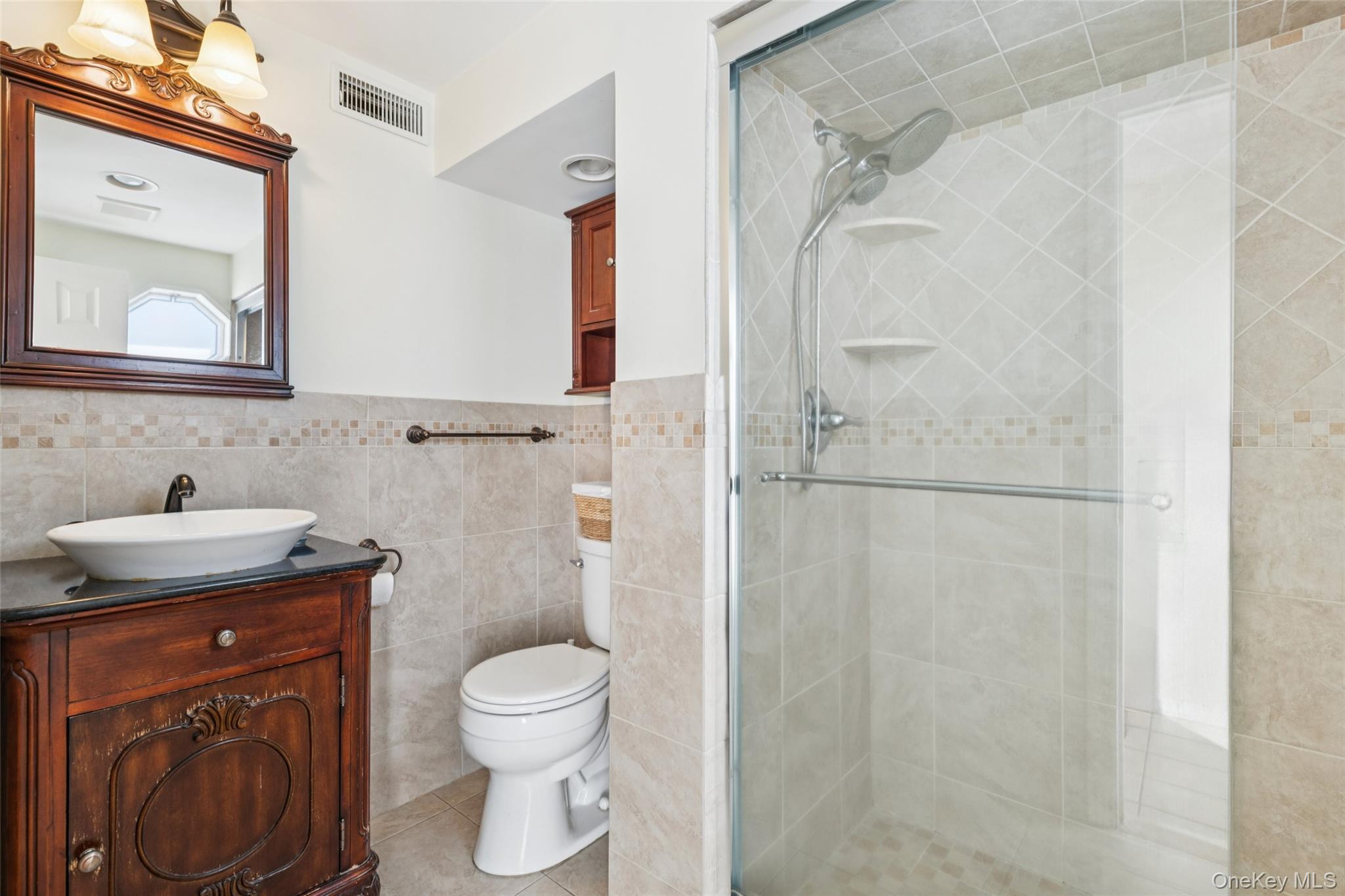 #20 photo, 33 Fairlawn Lane, מחוז סאפוק Centereach , NY 11720