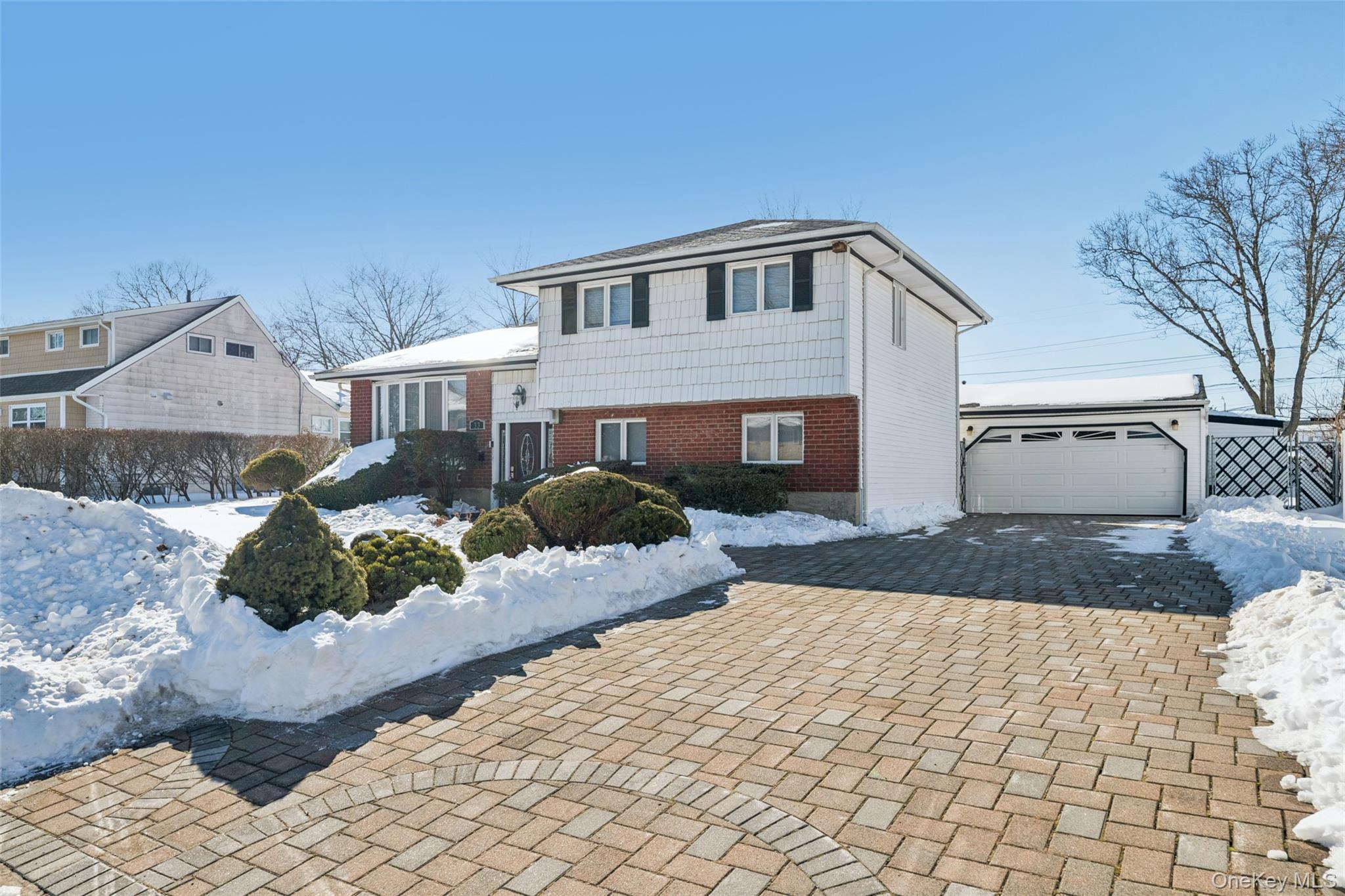 #4 photo, 33 Fairlawn Lane, מחוז סאפוק Centereach , NY 11720