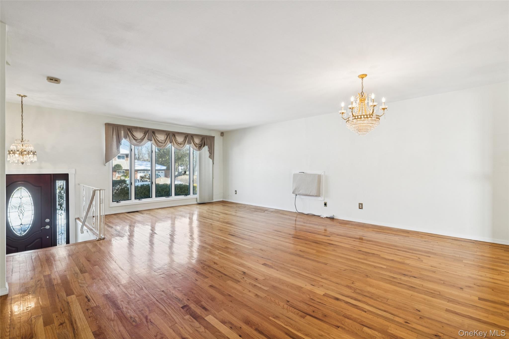 #5 photo, 33 Fairlawn Lane, מחוז סאפוק Centereach , NY 11720