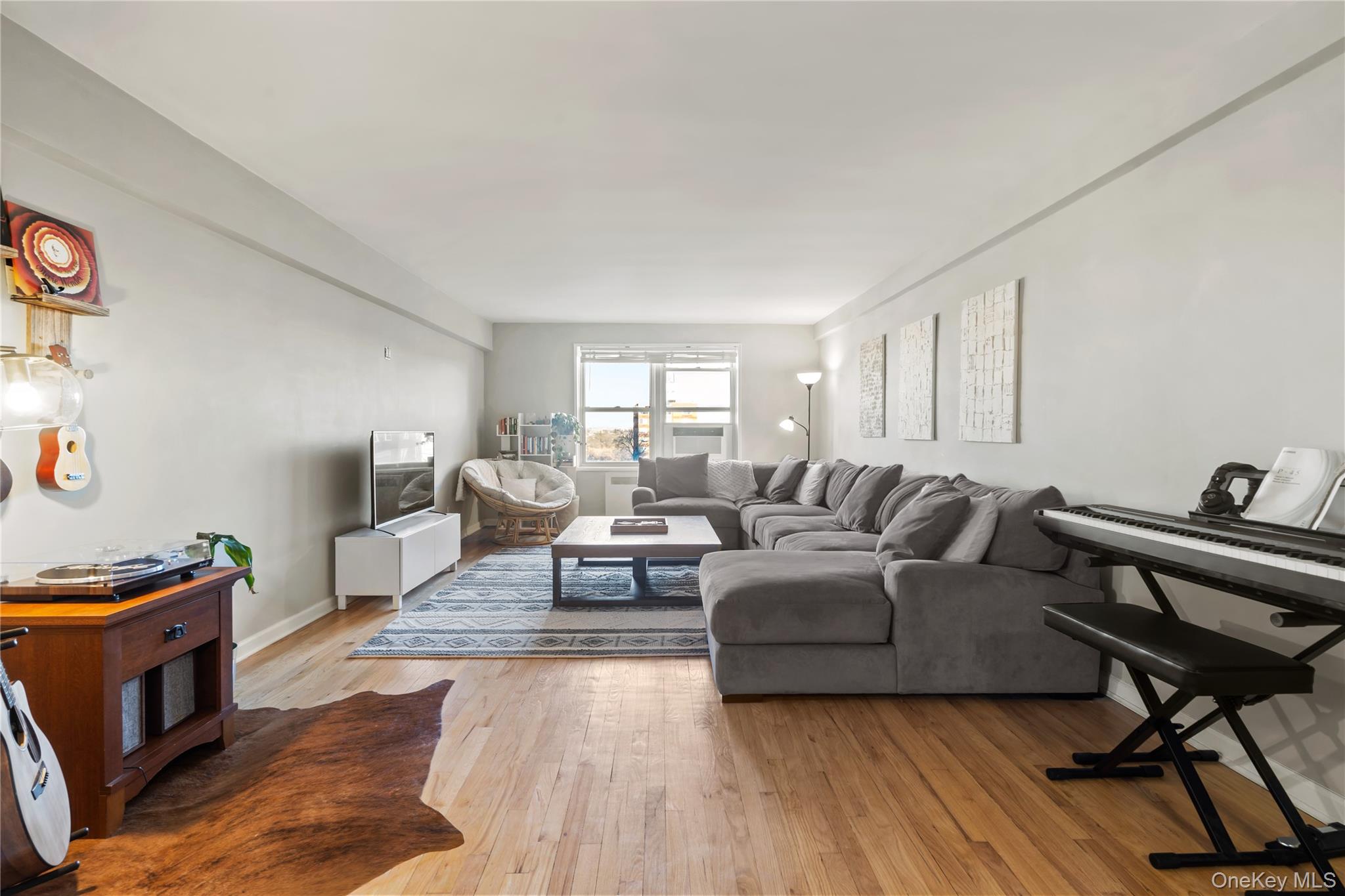 #1 photo, 7210 112th Street, फॉरेस्ट हिल्स Forest Hills , NY 11375