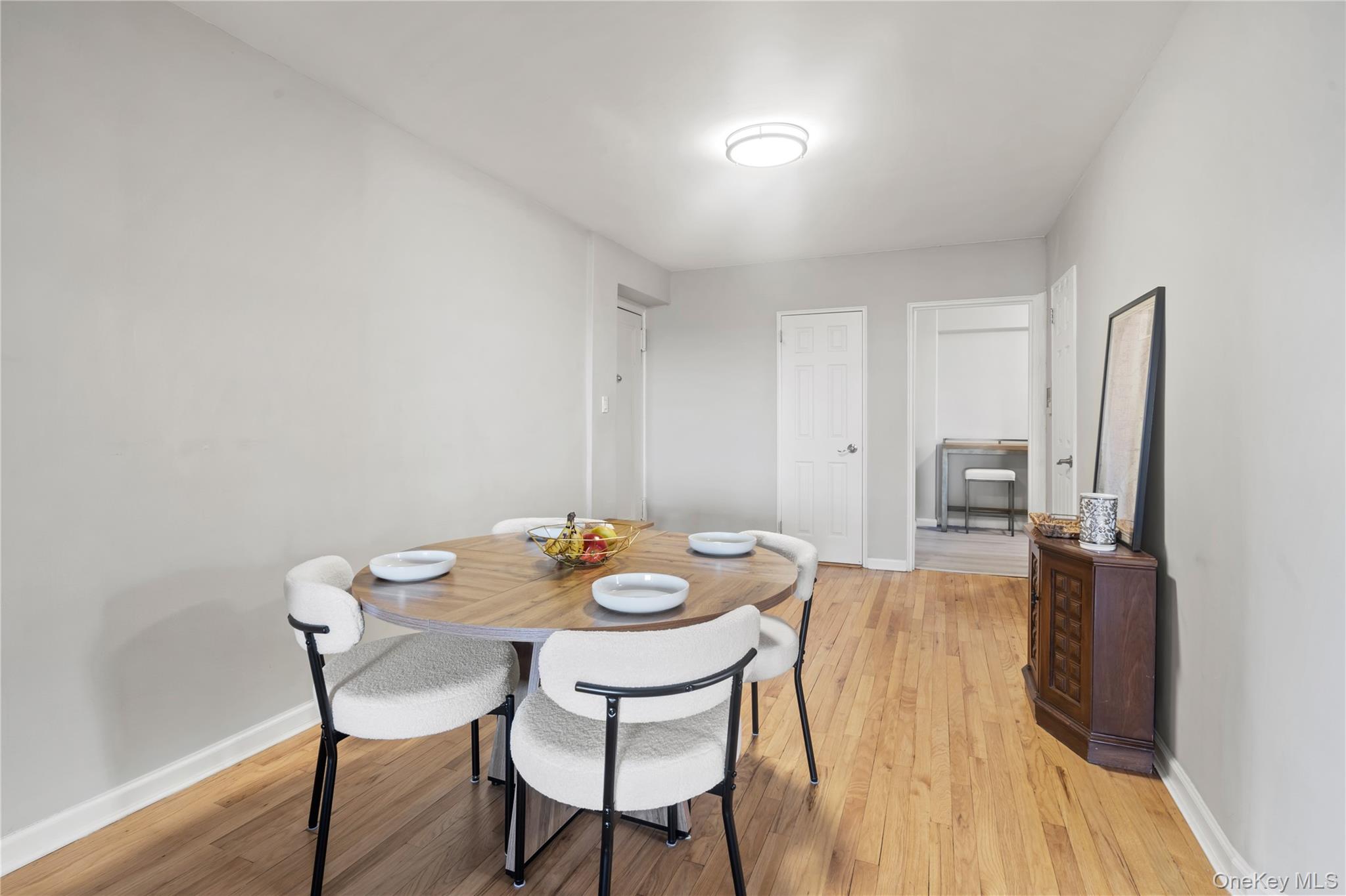 #3 photo, 7210 112th Street, फॉरेस्ट हिल्स Forest Hills , NY 11375