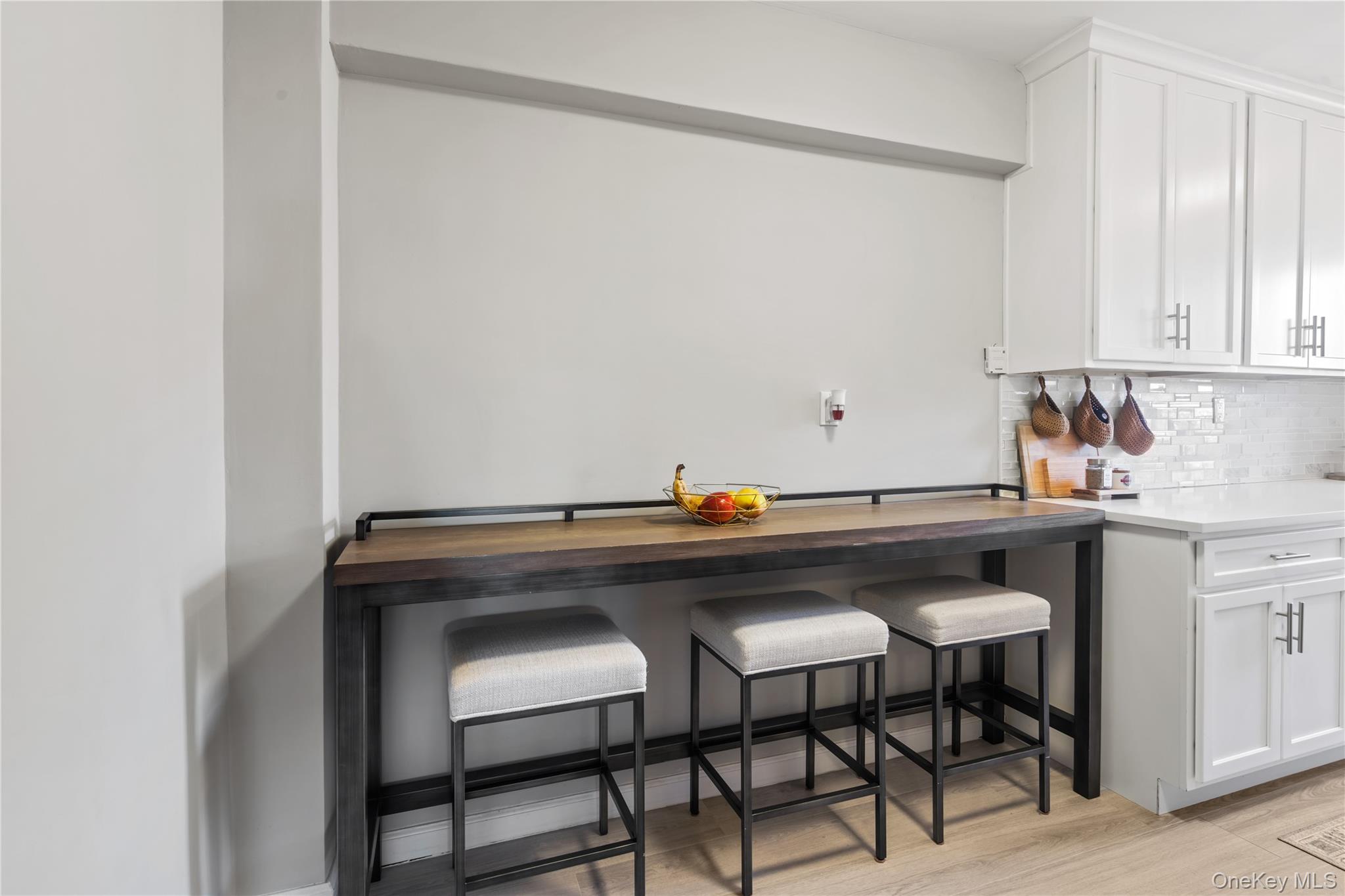 #5 photo, 7210 112th Street, फॉरेस्ट हिल्स Forest Hills , NY 11375