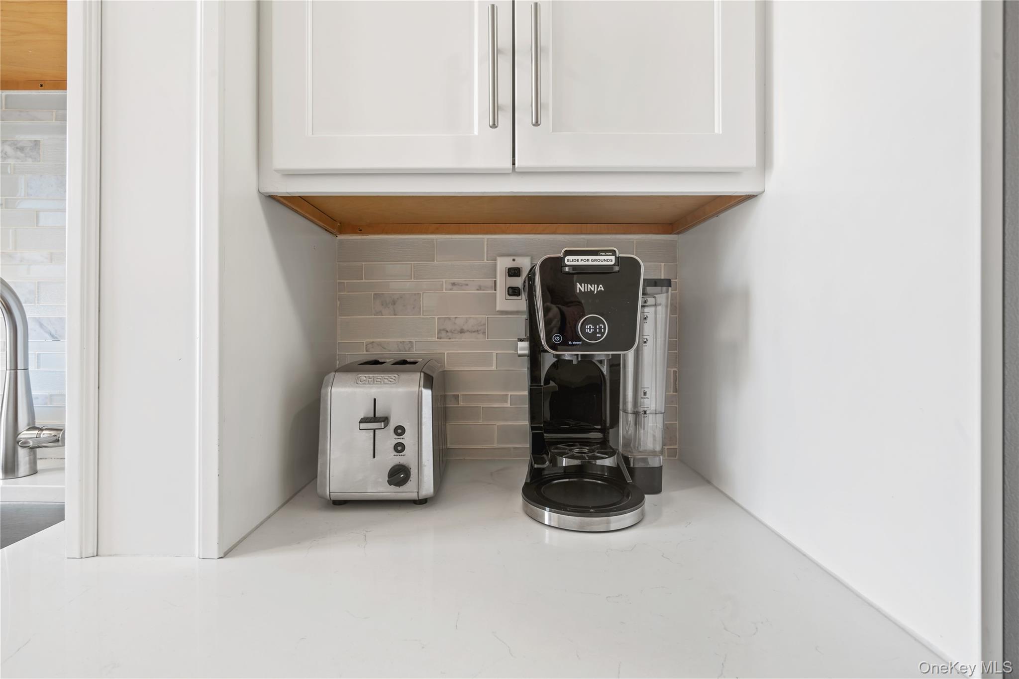 #7 photo, 7210 112th Street, फॉरेस्ट हिल्स Forest Hills , NY 11375