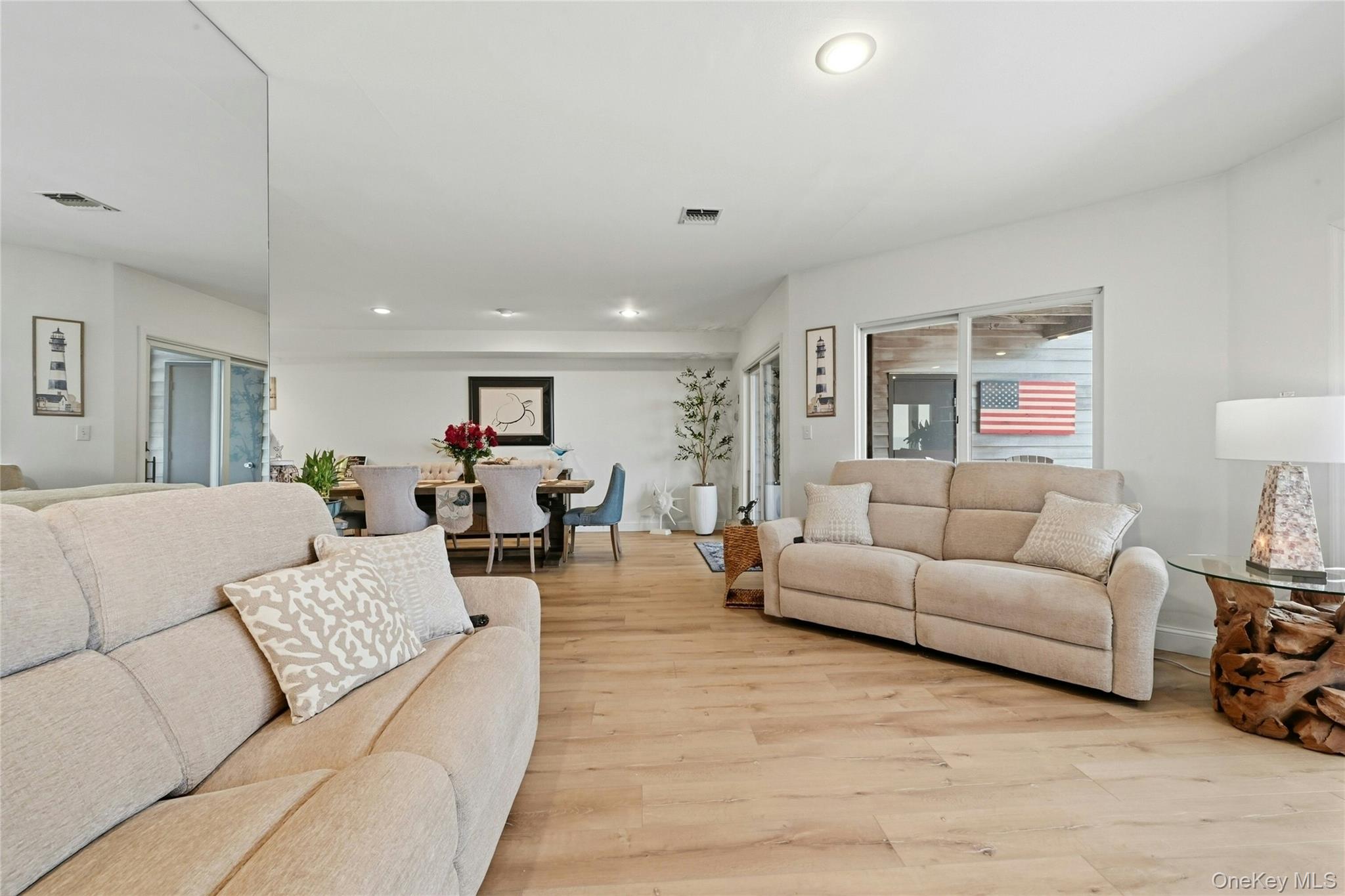 #12 photo, 508 Fox Hill Drive, מחוז סאפוק Calverton , NY 11933