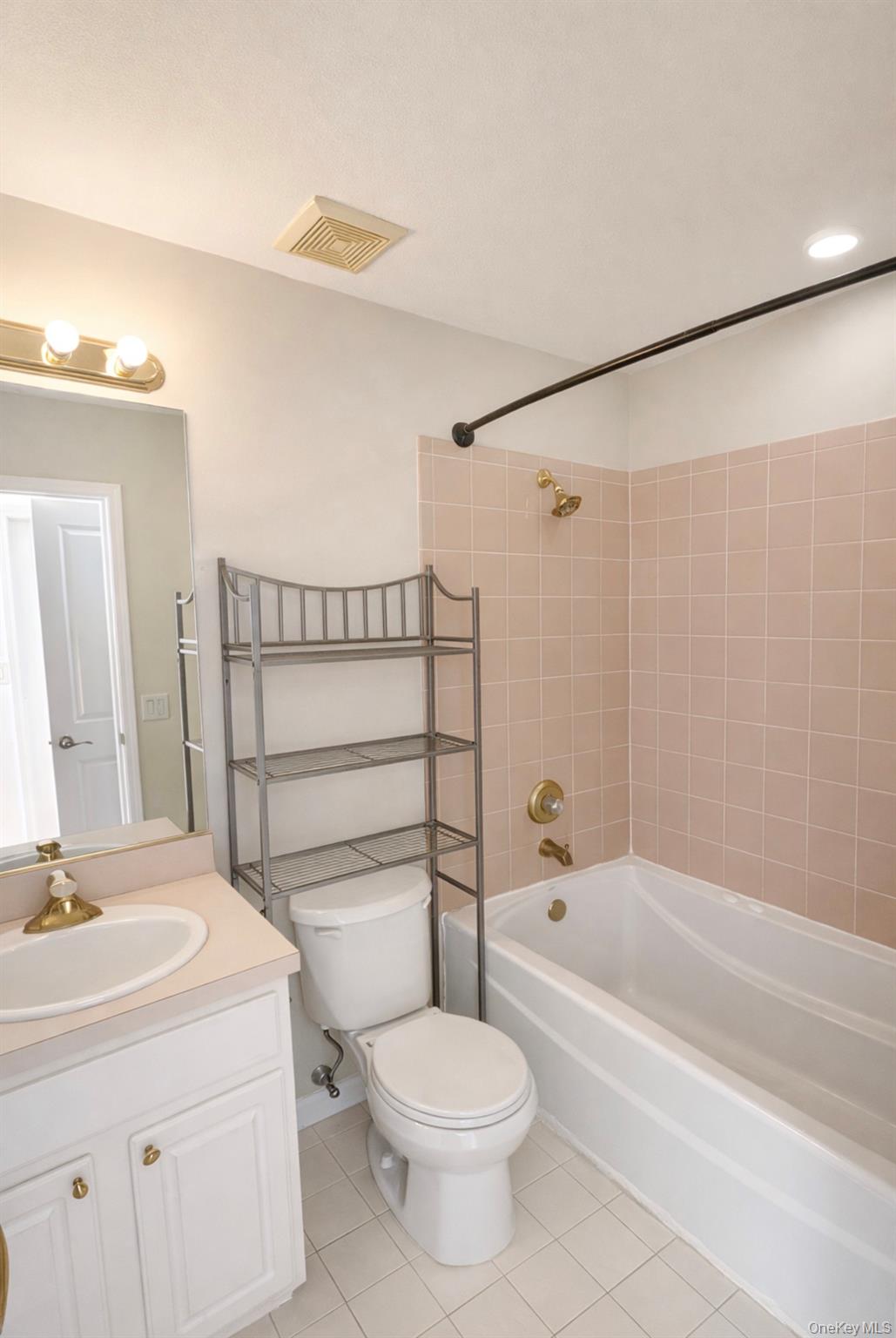 #14 photo, 54 Crystal Hill Drive, Pomona , NY 10970