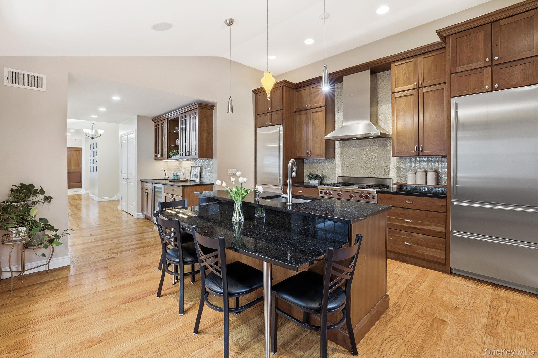 #11 photo, 25 Andrea Lane, Scarsdale , NY 10583