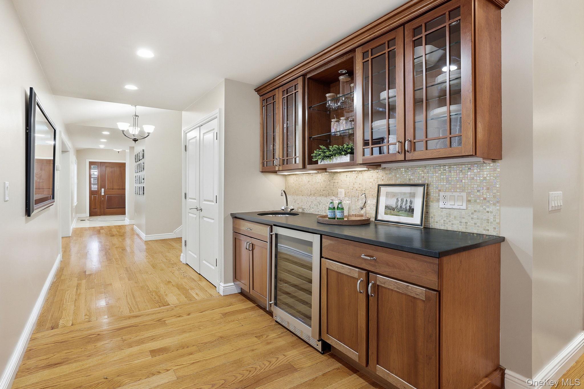 #13 photo, 25 Andrea Lane, Scarsdale , NY 10583