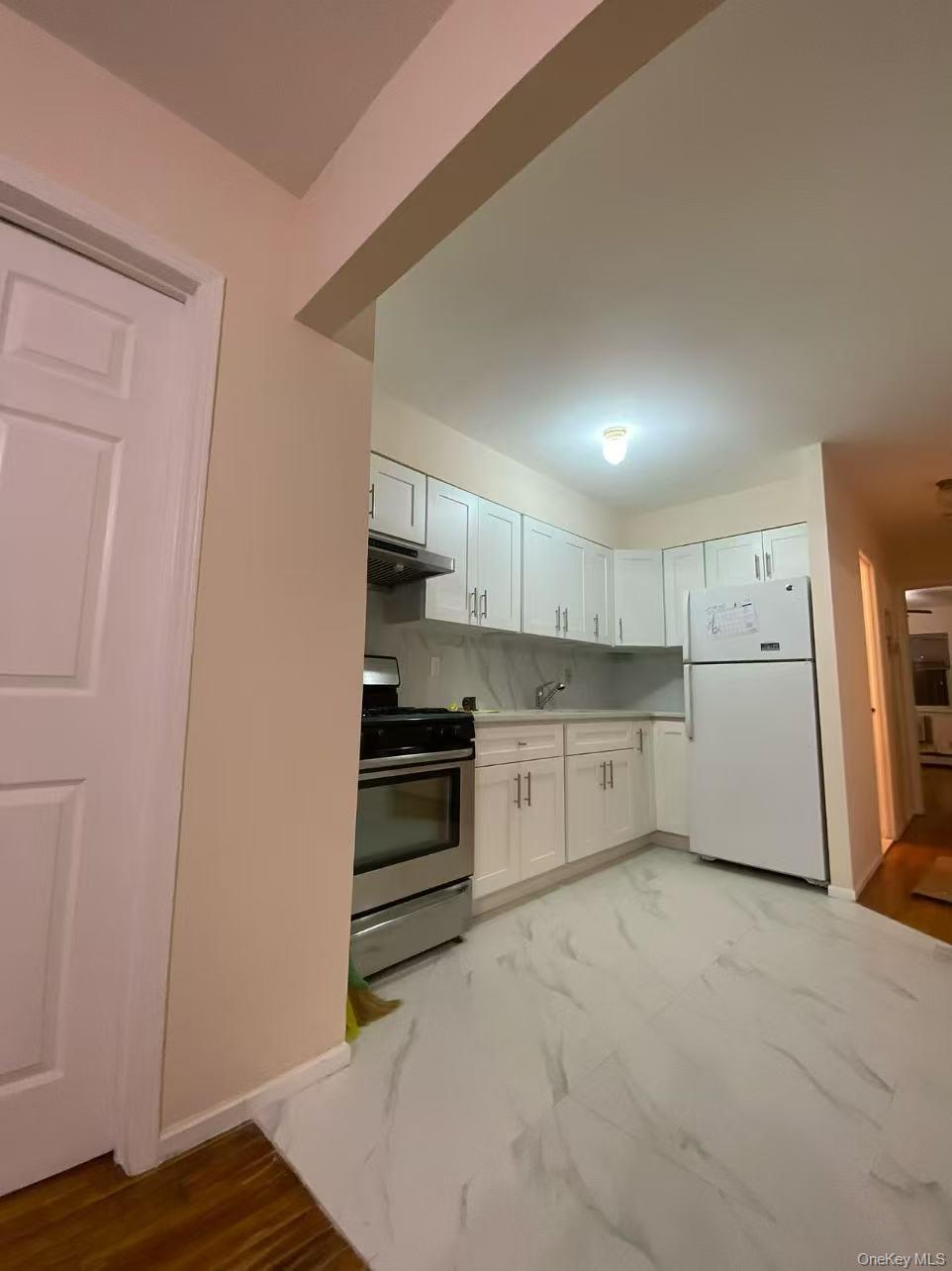 #2 photo, 4222 163rd Street, קווינס Flushing , NY 11358