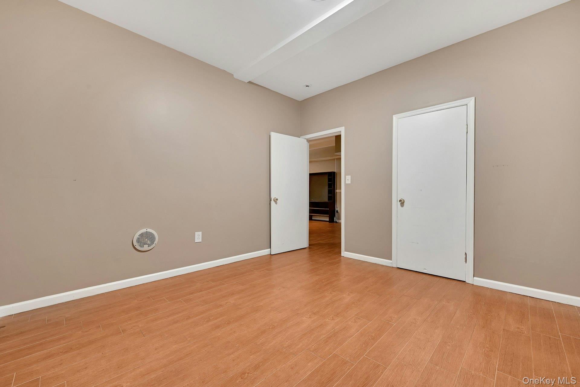 #20 photo, 15 Central Highway, New City , NY 10956