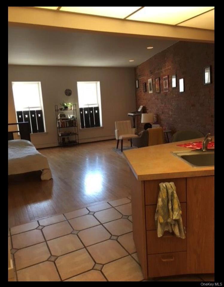 #10 photo, 528 Main Street, Beacon , NY 12508