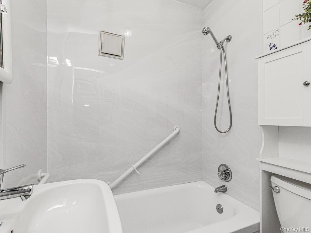 #11 photo, 617 Kimball Avenue, Yonkers , NY 10704